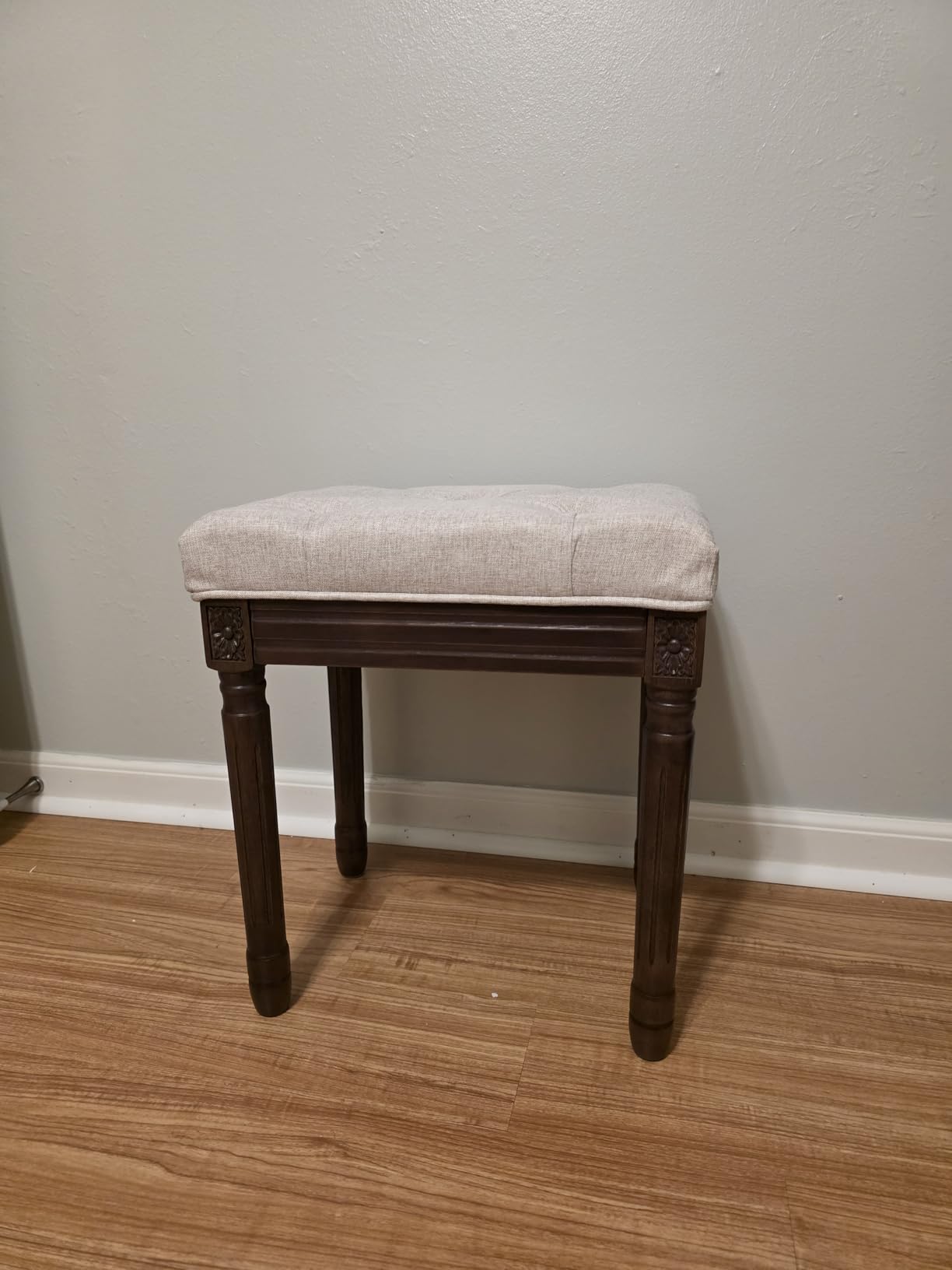 LUE BONA Upholstered Fabric Vanity Bench Seat, Makeup Stools for Vanity, Square Tufted Ottoman Bench with Carved Dark Brown Legs, Linen Color customer photo 2
