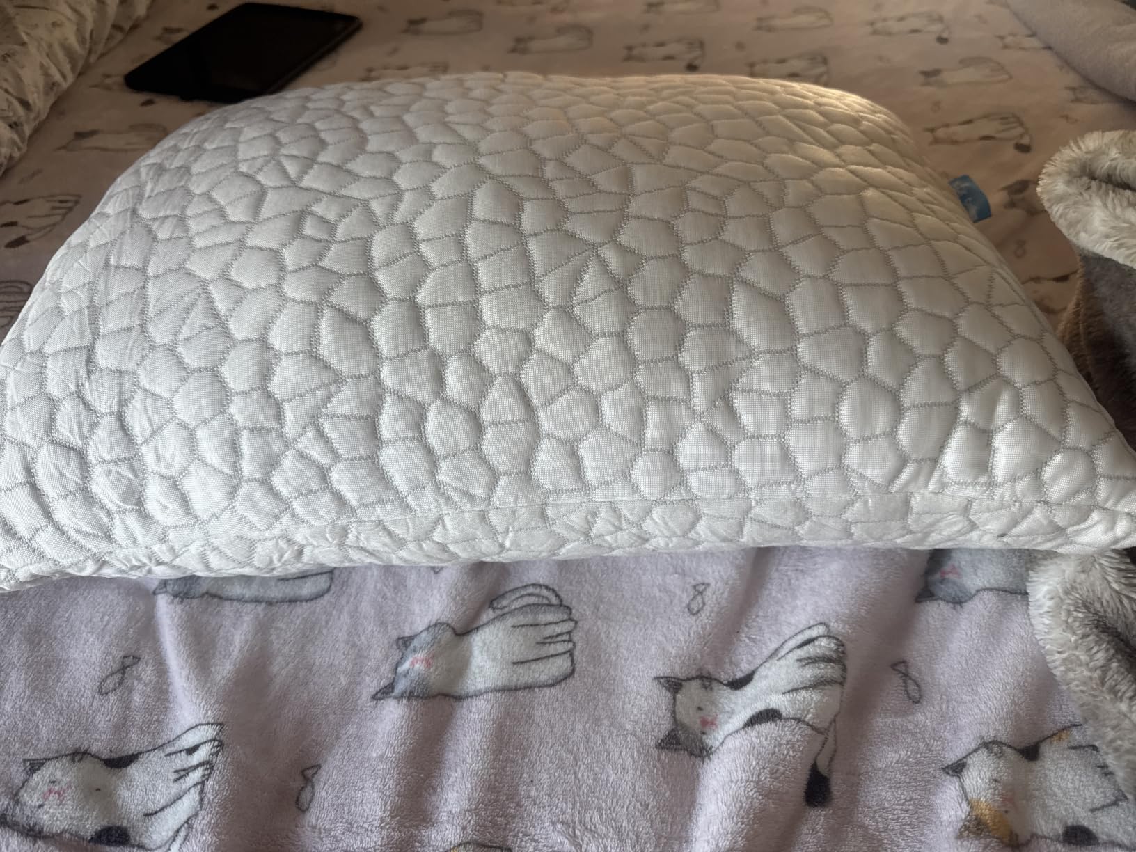 QUTOOL Cooling Pillow for Sleeping, CertiPUR-US Shredded Memory Foam Full Body Pillow Set of 1, Long Pillow for Bed with Removable Double-Sided Soft & Cool Cover, Soft Yet Support, White customer photo 2