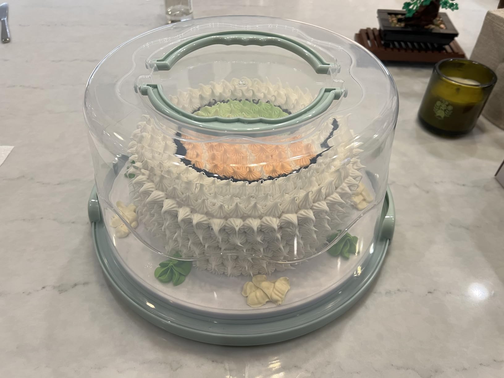 EXTRA LARGE & EXTRA STURDY Cake Carrier, Cake Stand with Lid and Foldable Handles - Multifunctional Serving Platter and Cake Plate - Cake Container with Dome and Strong Snaps 13 x 13 x 7 inch (Green) customer photo 1