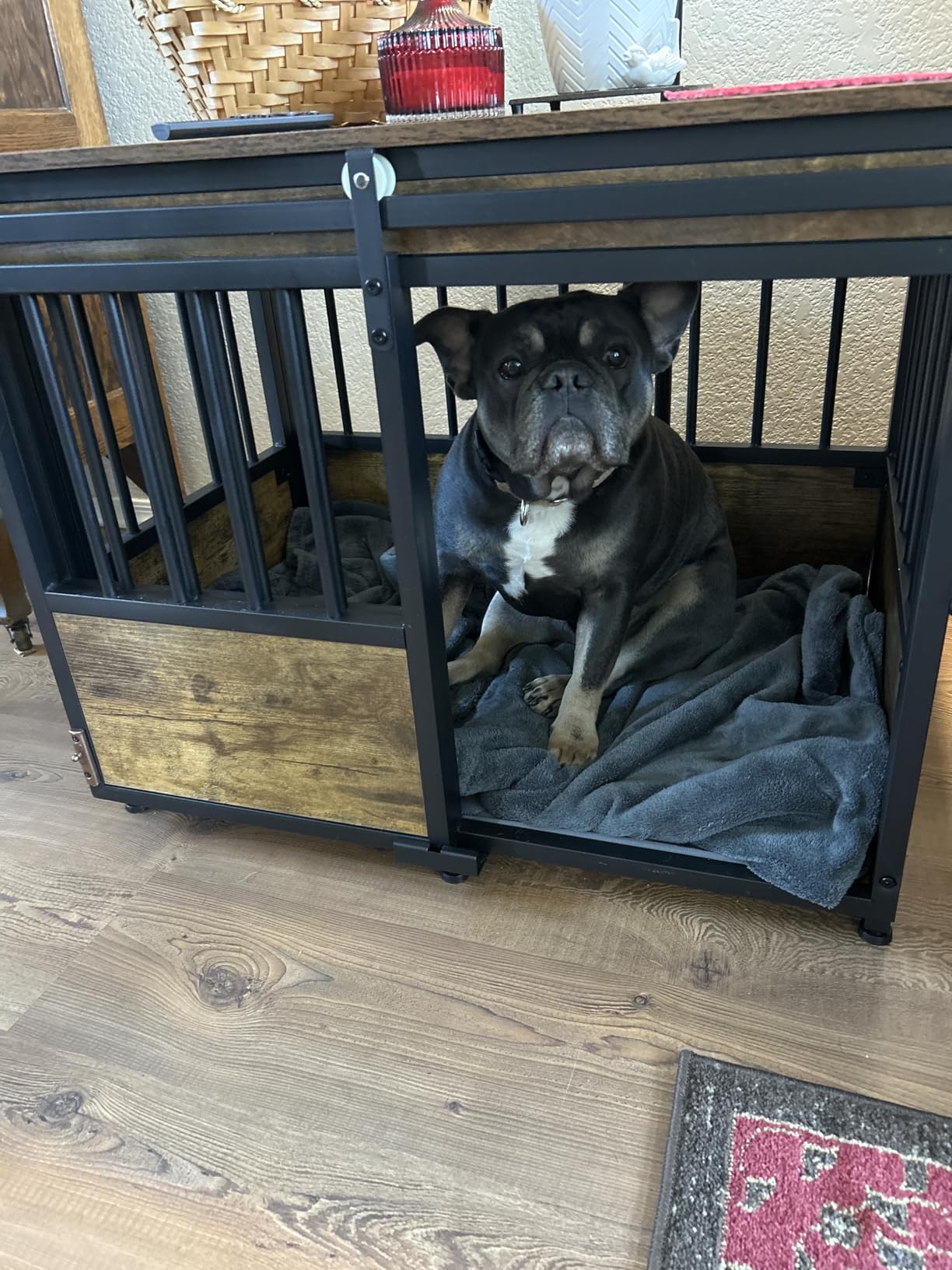 KOOPRO 32 Inch Dog Crate Furniture with Cushion for Large Medium Dogs, Wooden Heavy Duty Dog Kennel with Double Doors, Decorative Pet House Dog Cage Side End Table Indoor, Sliding Door Chew-Resistant customer photo 1