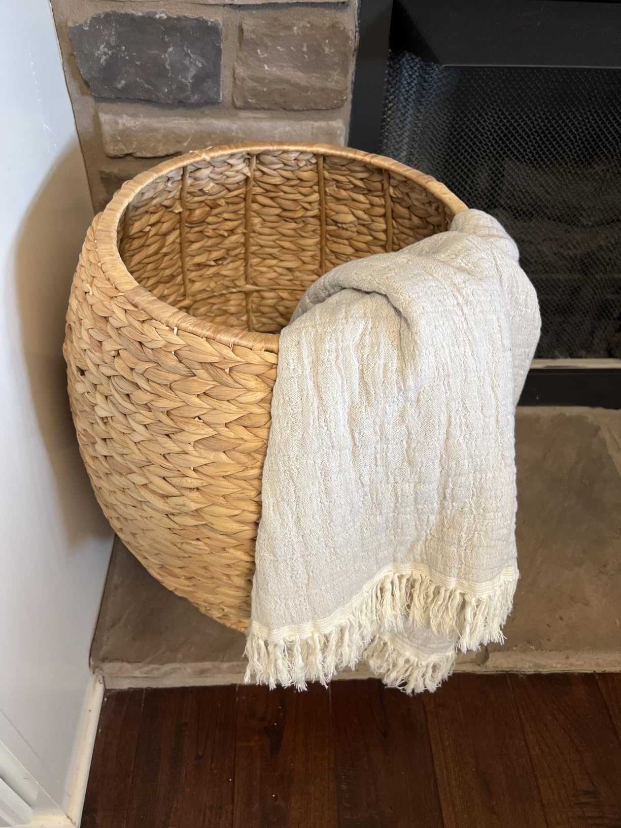 Best Choice Products Multipurpose Hyacinth Storage Basket, Plant Decor, Handwoven Organizer Tote for Bedroom, Living Room, Nursery, w/Lid - Whitewash customer photo 1