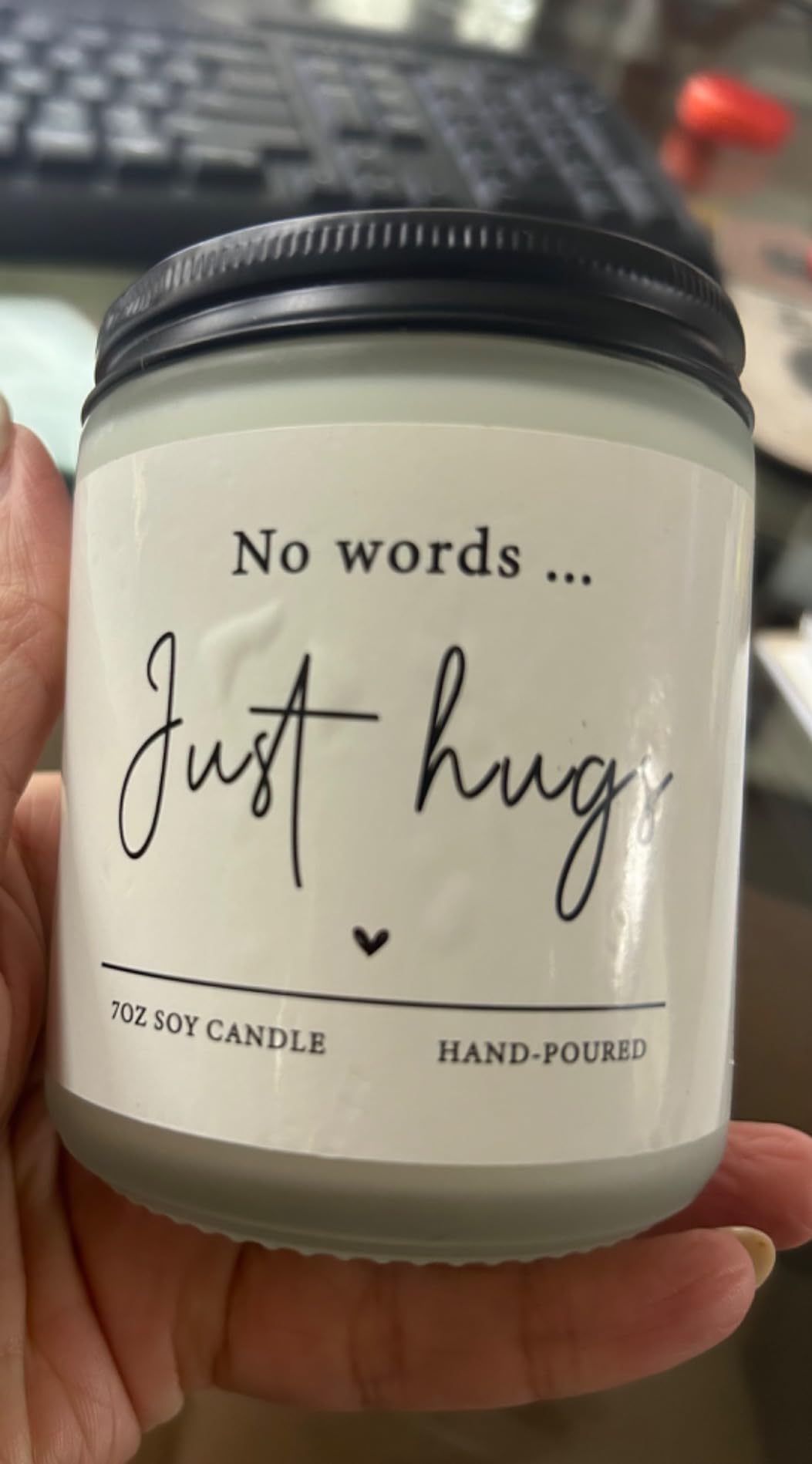 Shqiueos Sympathy Gifts for Loss of Loved One - No Words Just Hugs Lavender Scented Candle customer photo 1