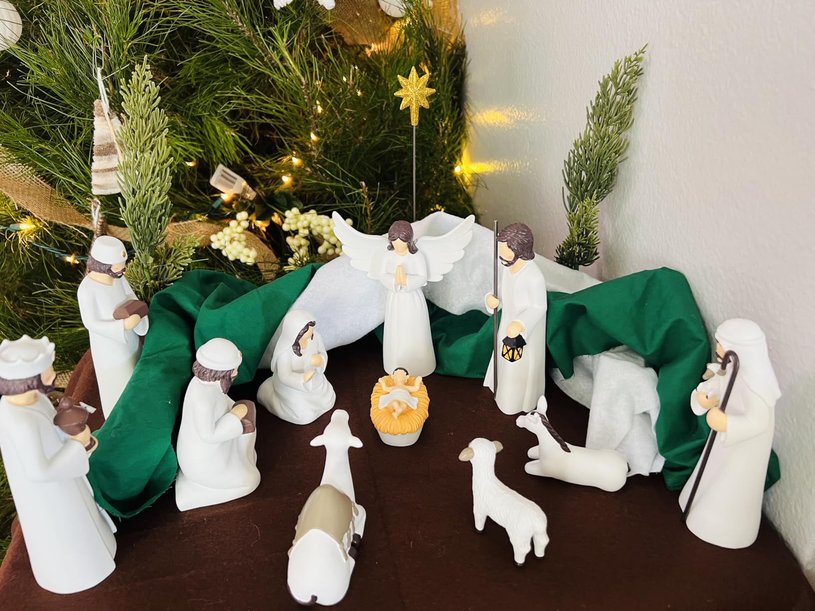 Nativity Sets for Christmas Indoor, 12 Pieces 6.5 Inch Elegant Nativity Set for Tabletop Decorations, Christmas Resin Nativity Scene Set Holy Family Statue (White) customer photo 1