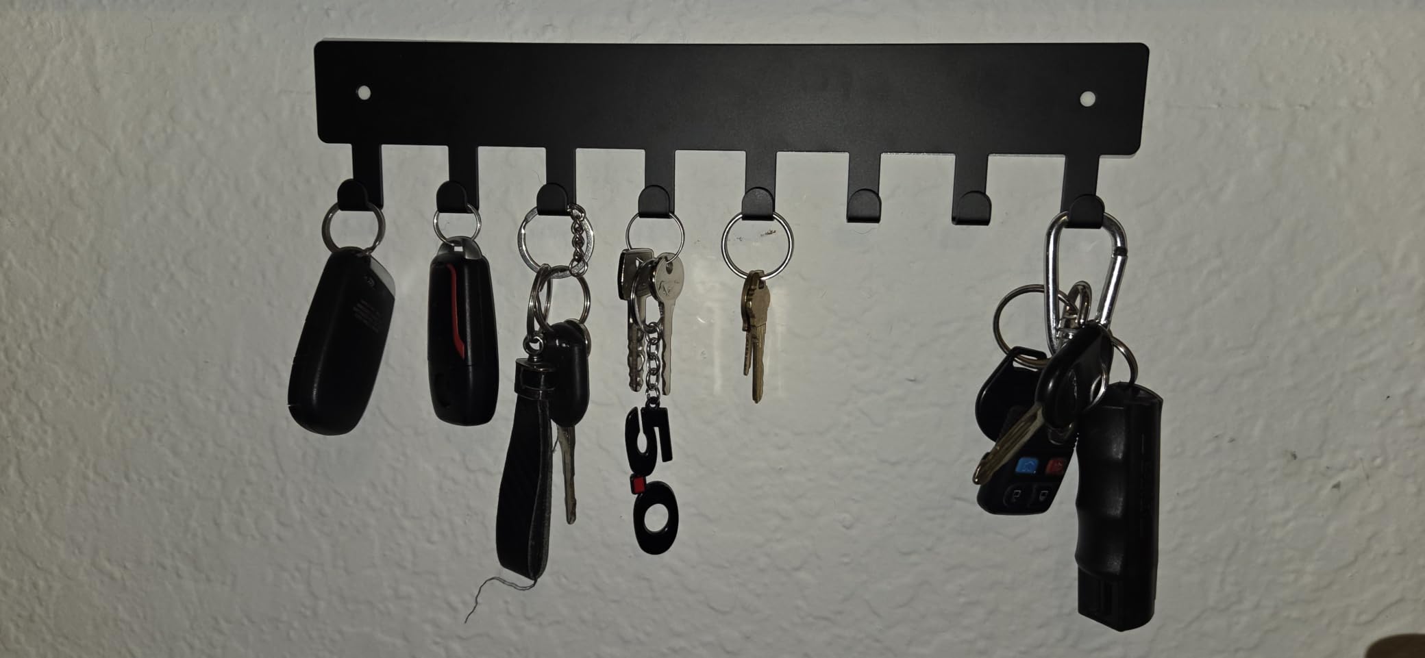pickpiff Key Holder Wall Mount, Adhesive Key Rack with 8 Hooks Hanger for Car Key Ring, Metal Key Chain Organizer, Black 1 Pack customer photo 1