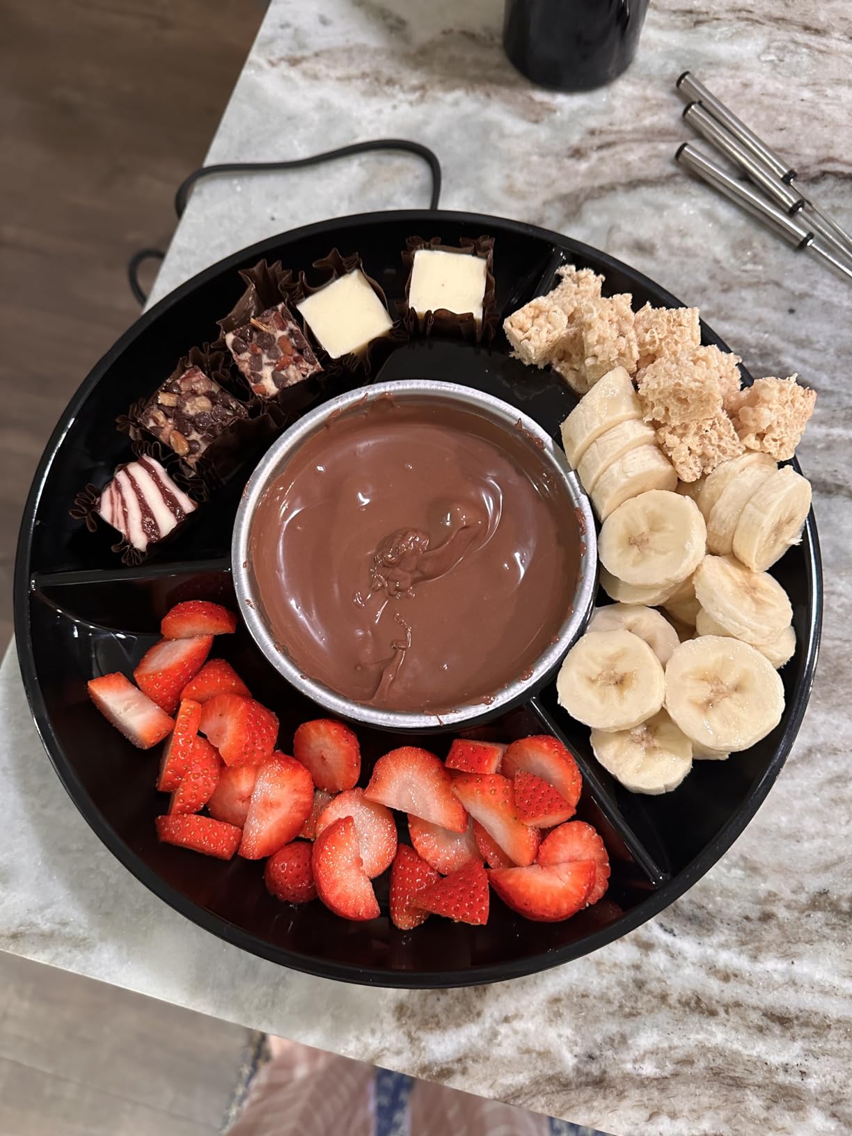 Nostalgia Electric Fondue Party Set - 10 oz Melting Pot, 4 Roasting Forks, & Detachable Serving Tray - Melted Cheese, Chocolate, or Dessert - Perfect for Gifts, Parties, Date Night - Black customer photo 1