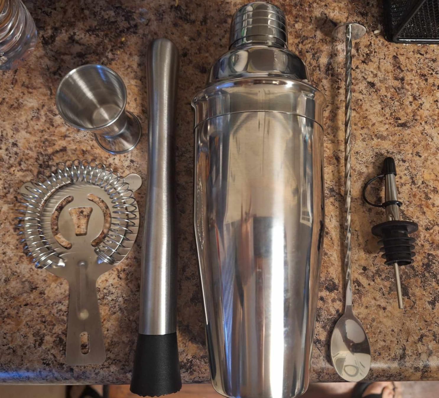 ZPUFAW 6-Piece Cocktail Shaker Set, Bartender Kit, Drink Shaker, Bar Set | Stainless Steel Cocktail Set with 24oz Martini Shaker, Strainer, Muddler, Jigger, Mixing Spoon, Pour Spout, Housewarming Gift customer photo 1