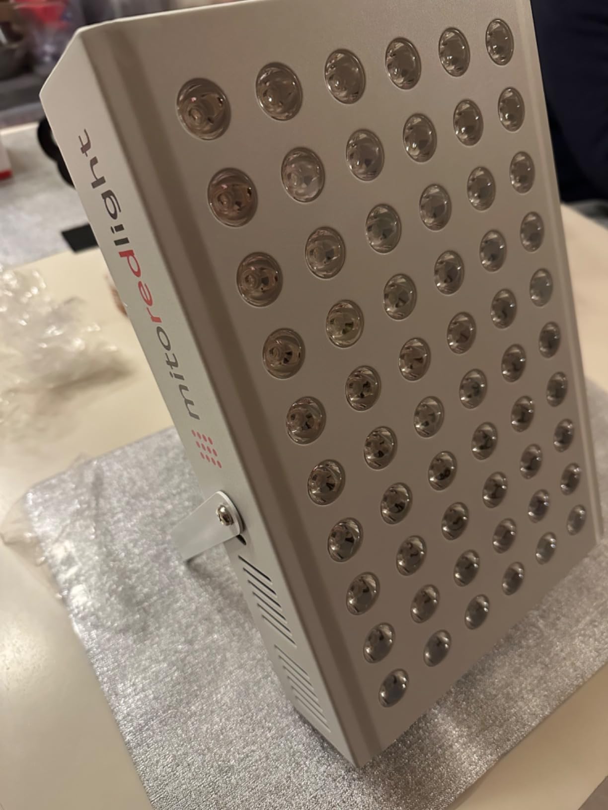 Mito Red Light - MitoMIN 2.0 Red Light Panel - Red Light Therapy for Face and Neck - Red Light & Near Infrared Red Light Therapy - At-Home Red Light Therapy for Body customer photo 1
