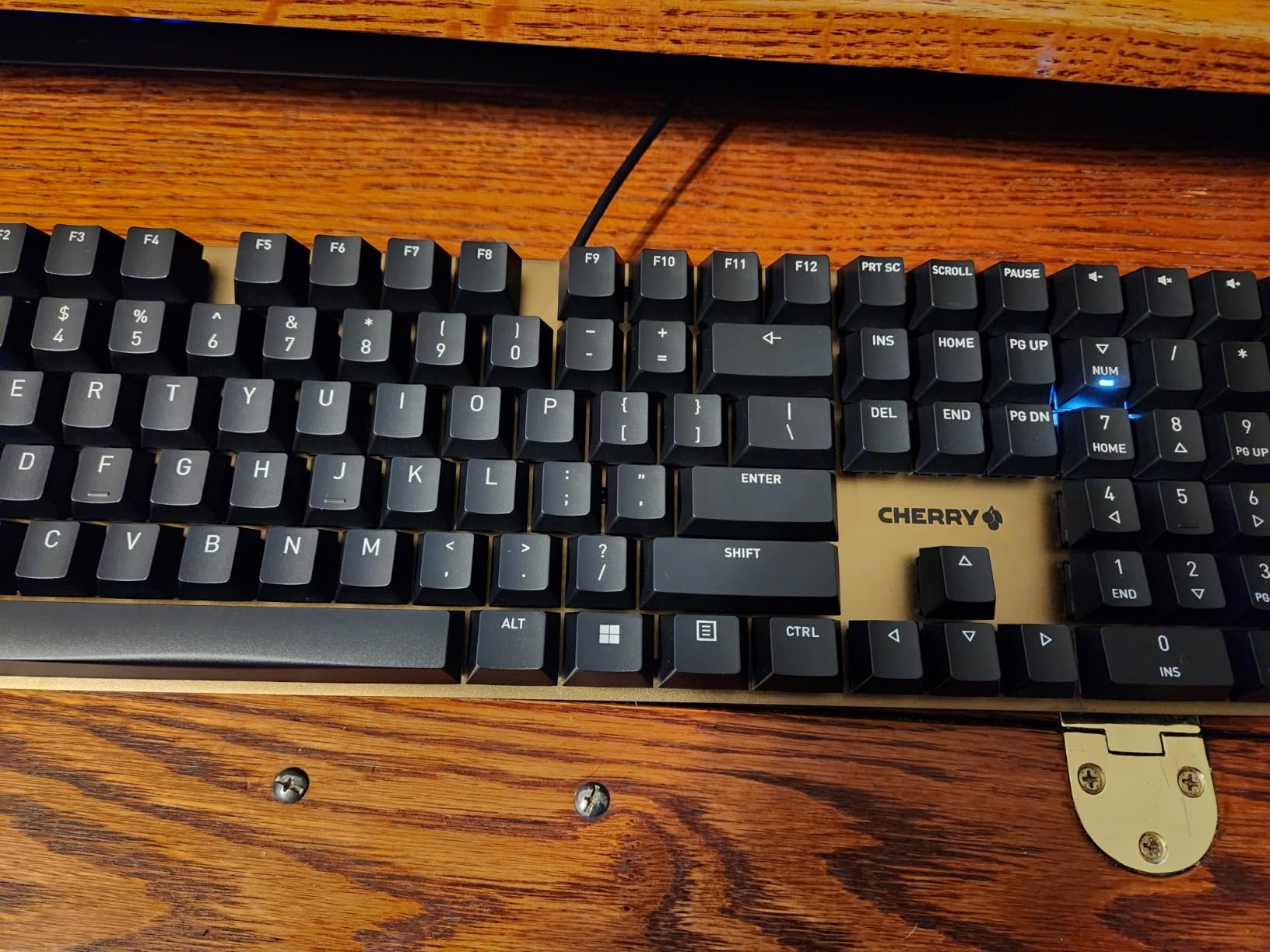 Cherry KC 200 MX Wired Mechanical Office Keyboard MX2A Silent RED Switches | Modern Design, Aluminum Surface, USB-A Connection, Black/Bronze, Quiet Keys customer photo 2