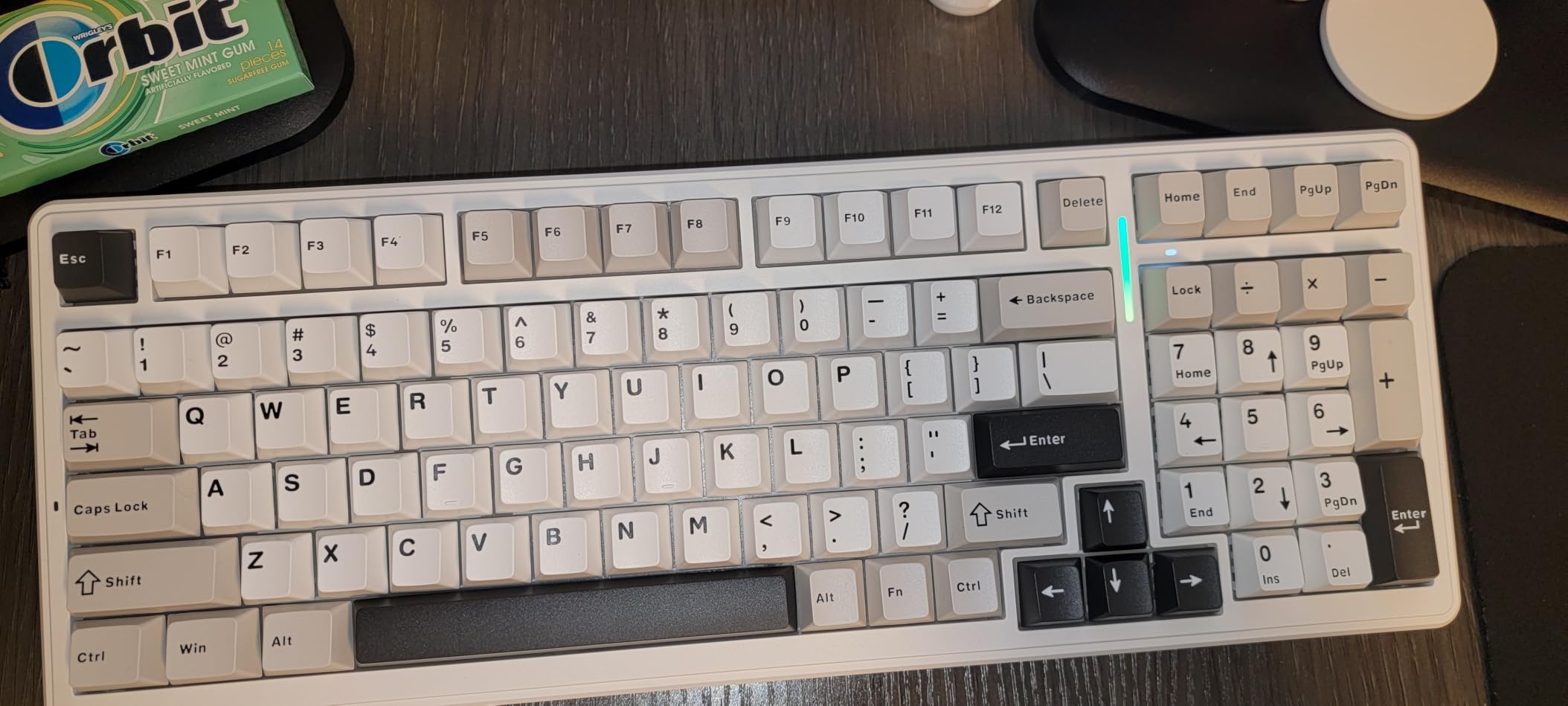 AULA F99 Wireless Mechanical Keyboard,Tri-Mode BT5.0/2.4GHz/USB-C Hot Swappable Custom Keyboard,Pre-lubed Linear Switches,RGB Backlit Computer Gaming Keyboards for PC/Tablet/PS/Xbox customer photo 2