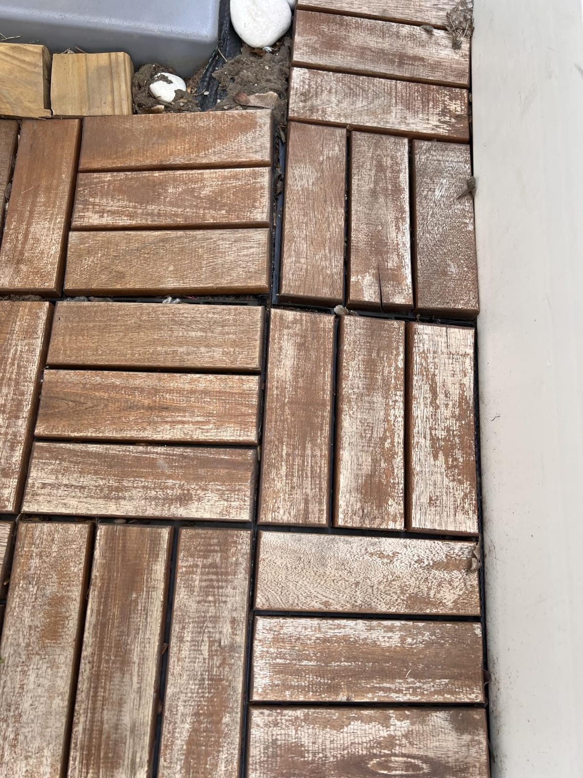THYOI Premium Deck Tiles, 10 Pcs Patio Flooring - Golden Teak - Crossed | Square Joints - Interlocking Deck Tiles, 12