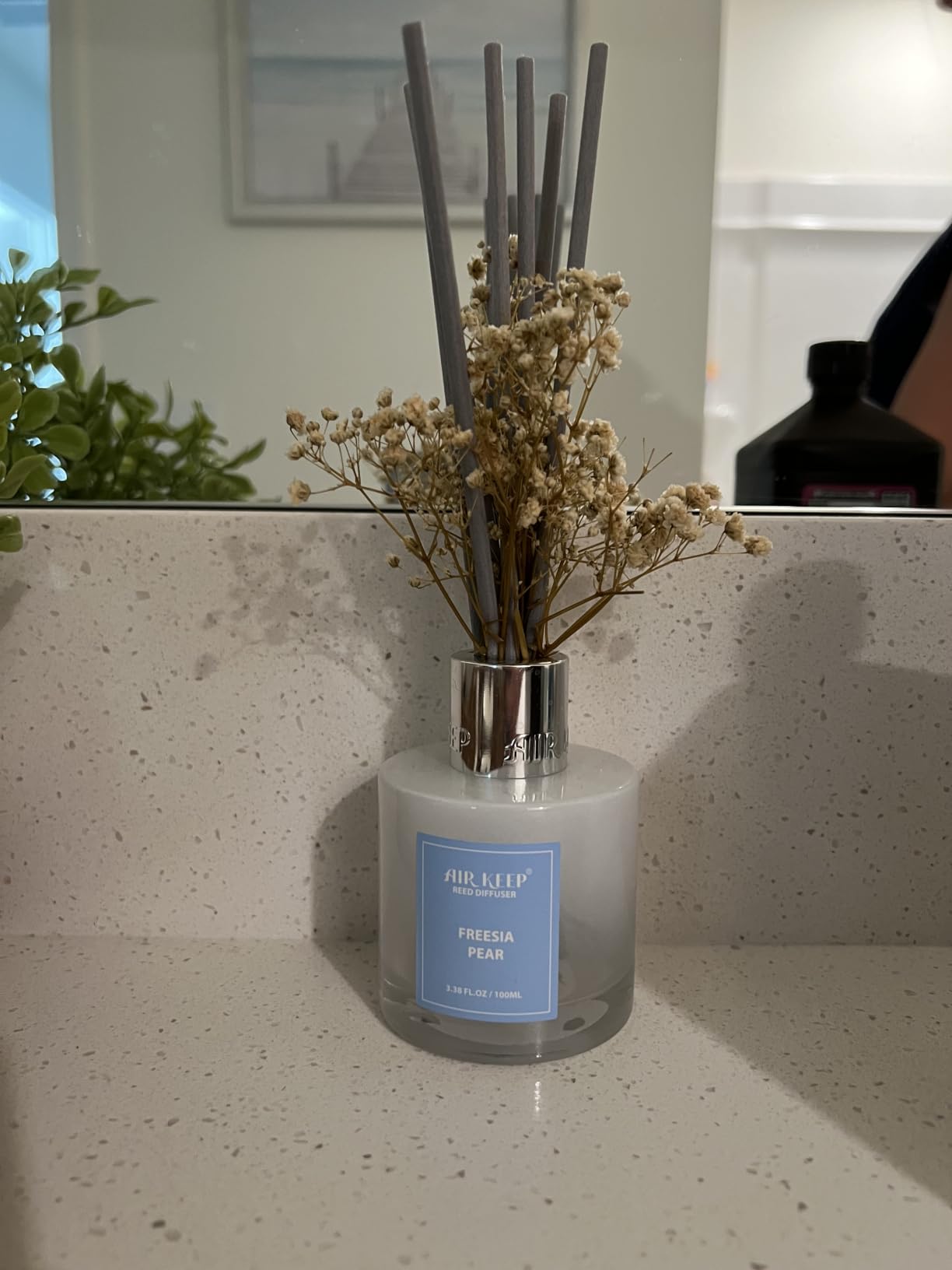 Airkeep Reed Diffuser Set, 3.38 fl oz (100 ml) - Clean Linen Oil Diffusers with 8 Reed Sticks, Home Fragrance Reed Diffuser for Bathroom Shelf Decor customer photo 1