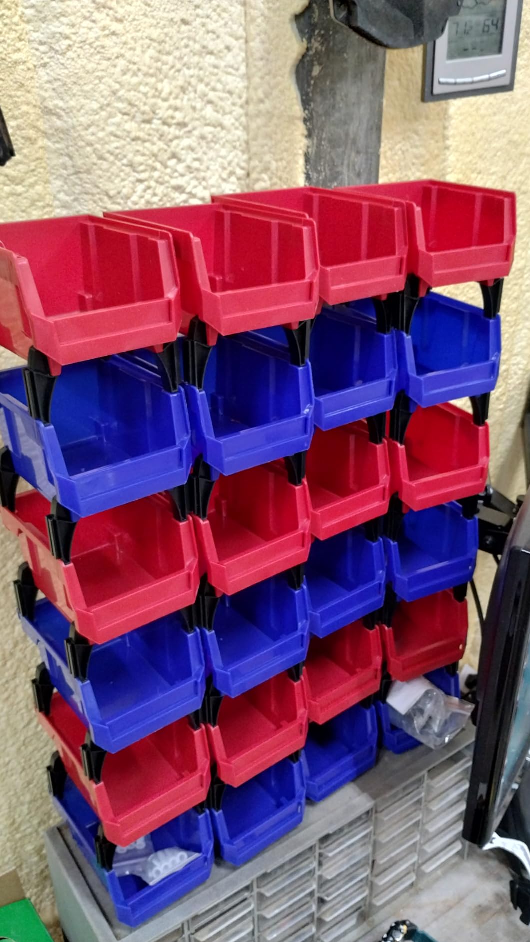 VEVOR Plastic Storage Bins 12 Pack (11 x 5 x 5-Inch), Hanging Stackable Storage Organizer Bins, Heavy Duty Stacking Containers for Closet, Garage, Office, Home, Pantry or Small Parts Organization customer photo 2