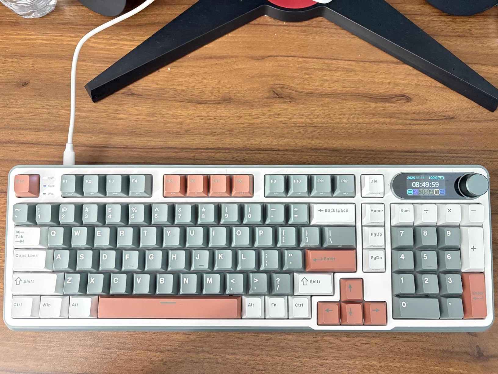 RK ROYAL KLUDGE S98 Wireless Mechanical Keyboard w/Smart Display & Knob | 96% Top Mount RGB Gaming Keyboard BT/2.4G/USB-C, 5-Layer Noise Dampening, Creamy Sound Pre-lubed Switch,Hot Swap, 98 Keys customer photo 1