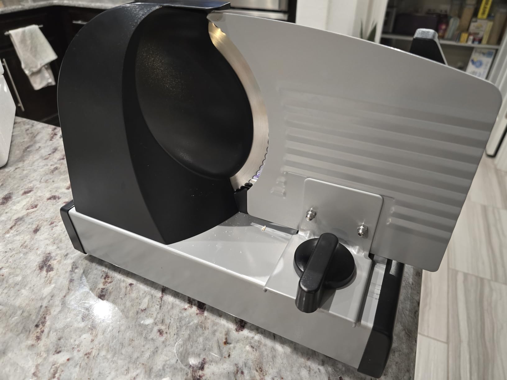 Nutrichef Electric Meat Slicer | 200W Automatic Meat, Deli & Bread Slicer | Adjustable Dial for 0-15mm Cutting Range Thickness | Removable 7.5