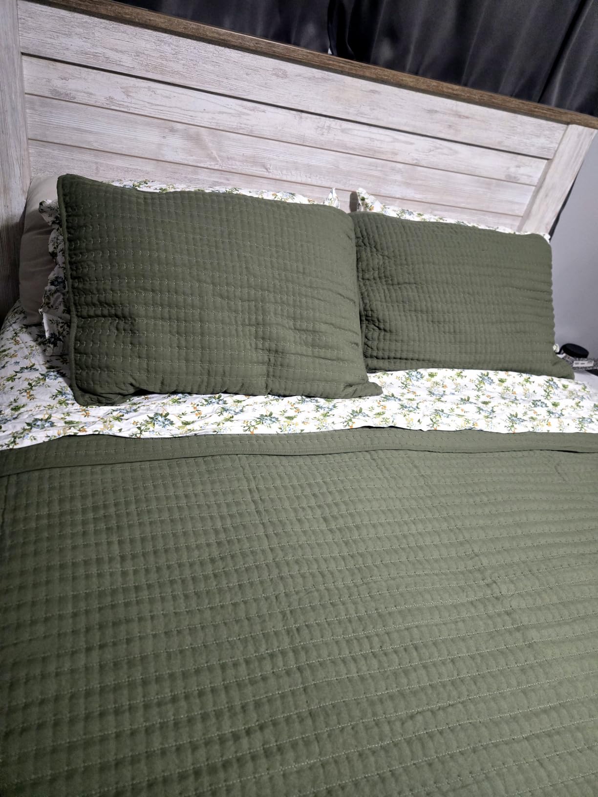 White Quilt Set Queen Size-Lightweight Bedspreads Queen Quilts Bedding Set, Soft Coverlet with 2 Pillow Shams for All Seasons, Suitable for Bed, Couch, 3 Pieces, 90