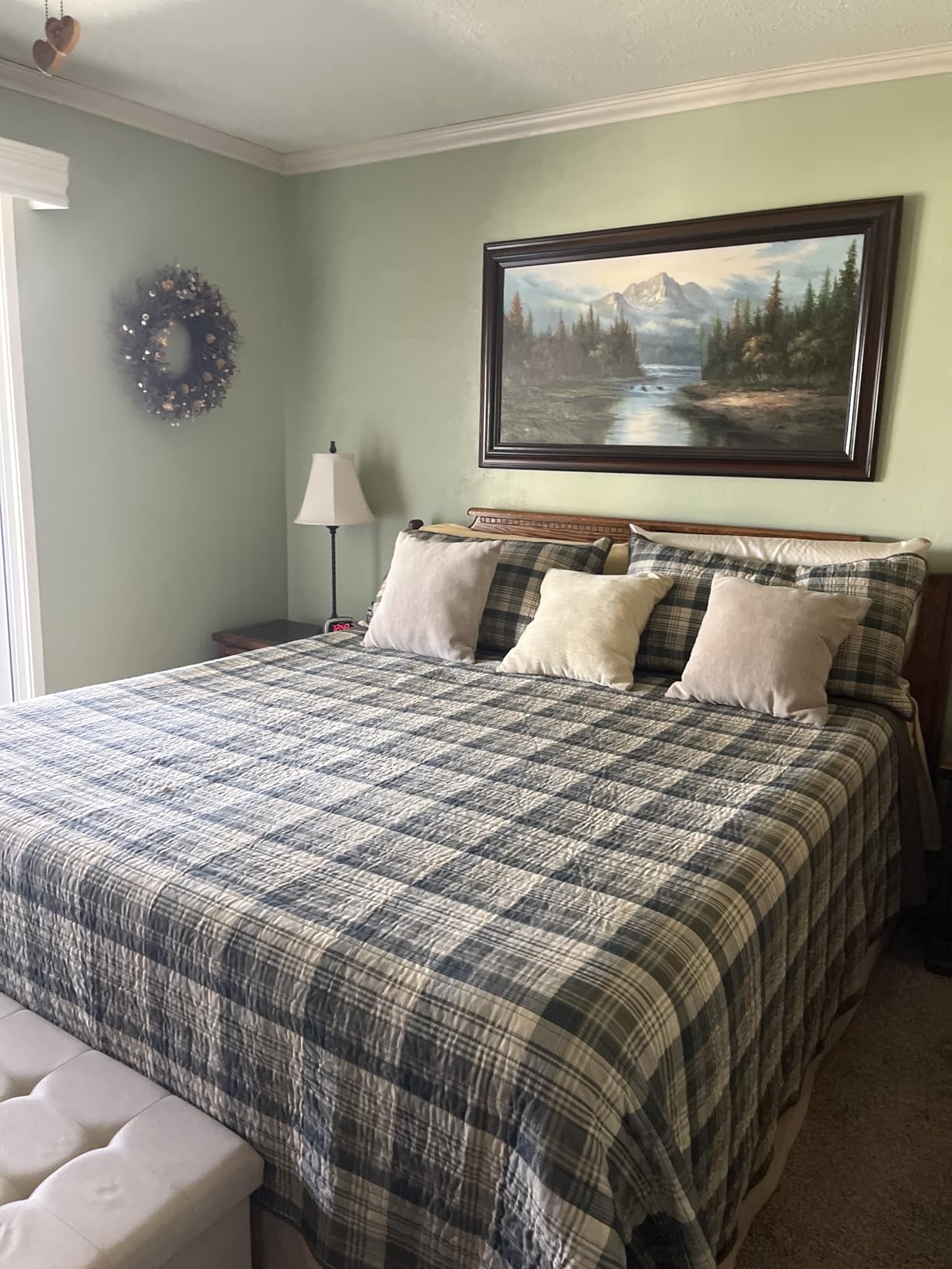 Woolrich Reversible Cotton Quilt Set - Cottage Styling Reversed to Solid Color, All Season Patchwork Lightweight Coverlet, Matching Shams, Winter Hills, Oversized Twin/Twin XL, Tan 2 Piece customer photo 2