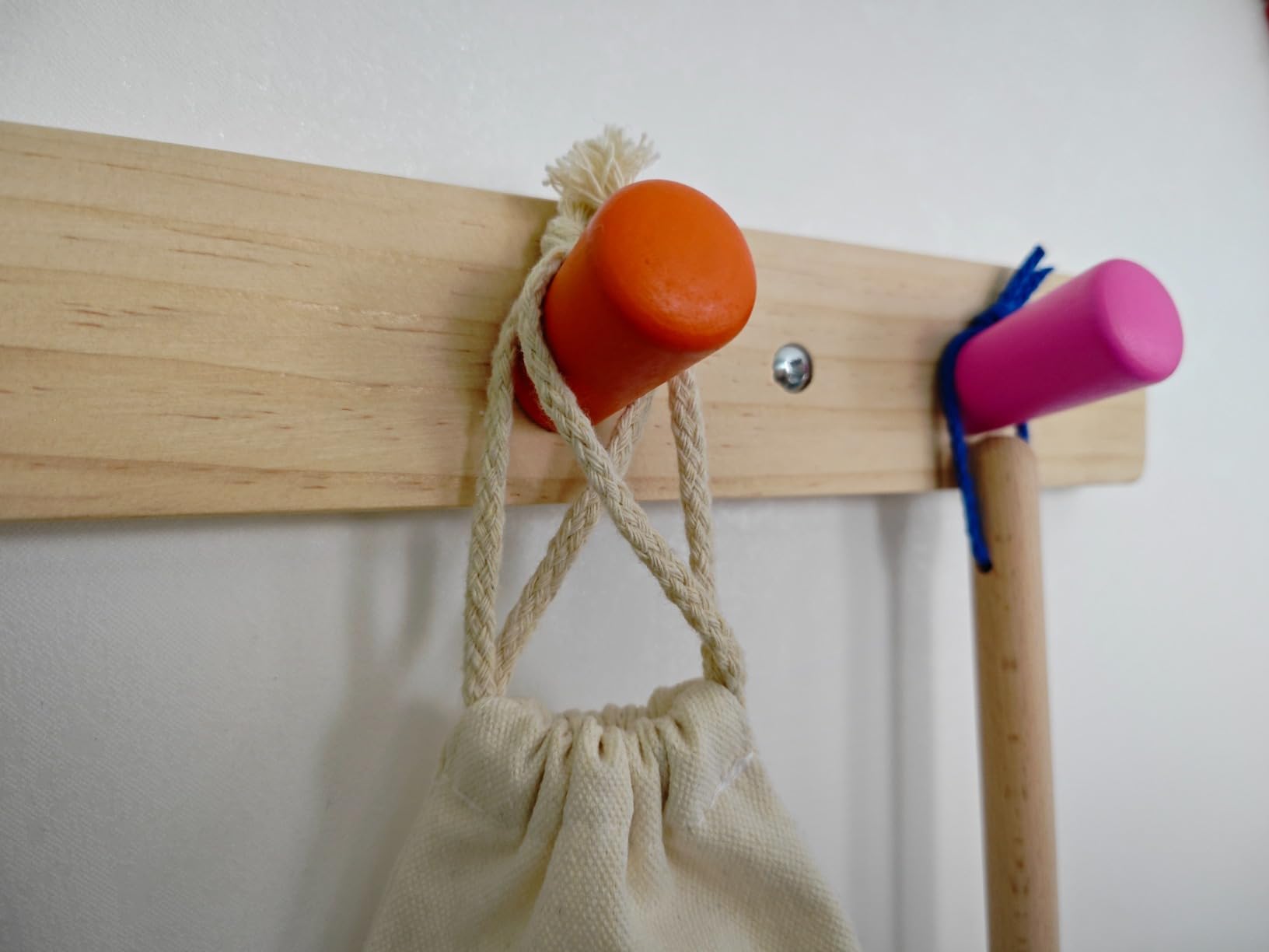Monläurd® 100% Birch Solid Wood Wall-Mounted Coat Rack for Kids - Child-Safe Hook Hanger for Jackets, Hats, Backpacks, Towels & Keys - Ideal for Entryway, Bedroom, Playroom, or Bathroom customer photo 2