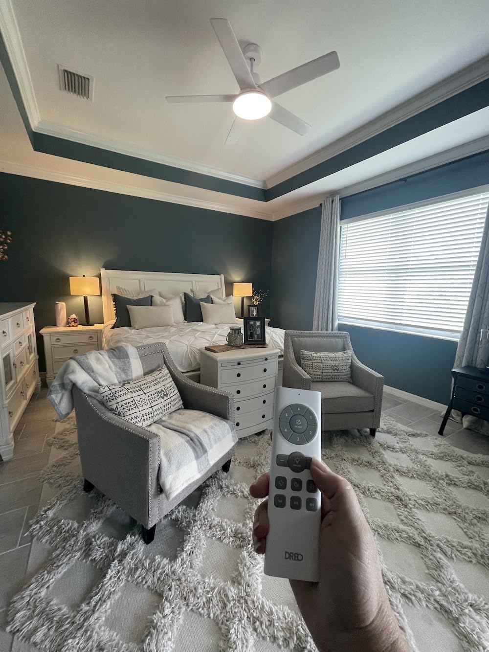 DREO Smart Ceiling Fan with Lights, 52 Inch, 12 Speeds & 3 Fan Modes, Stepless, Dimmable LED Light, Timer, 22dB Quiet DC Motor, Remote/APP/Alexa Control, Black Ceiling Fans Indoor, 2026 Upgraded customer photo 2