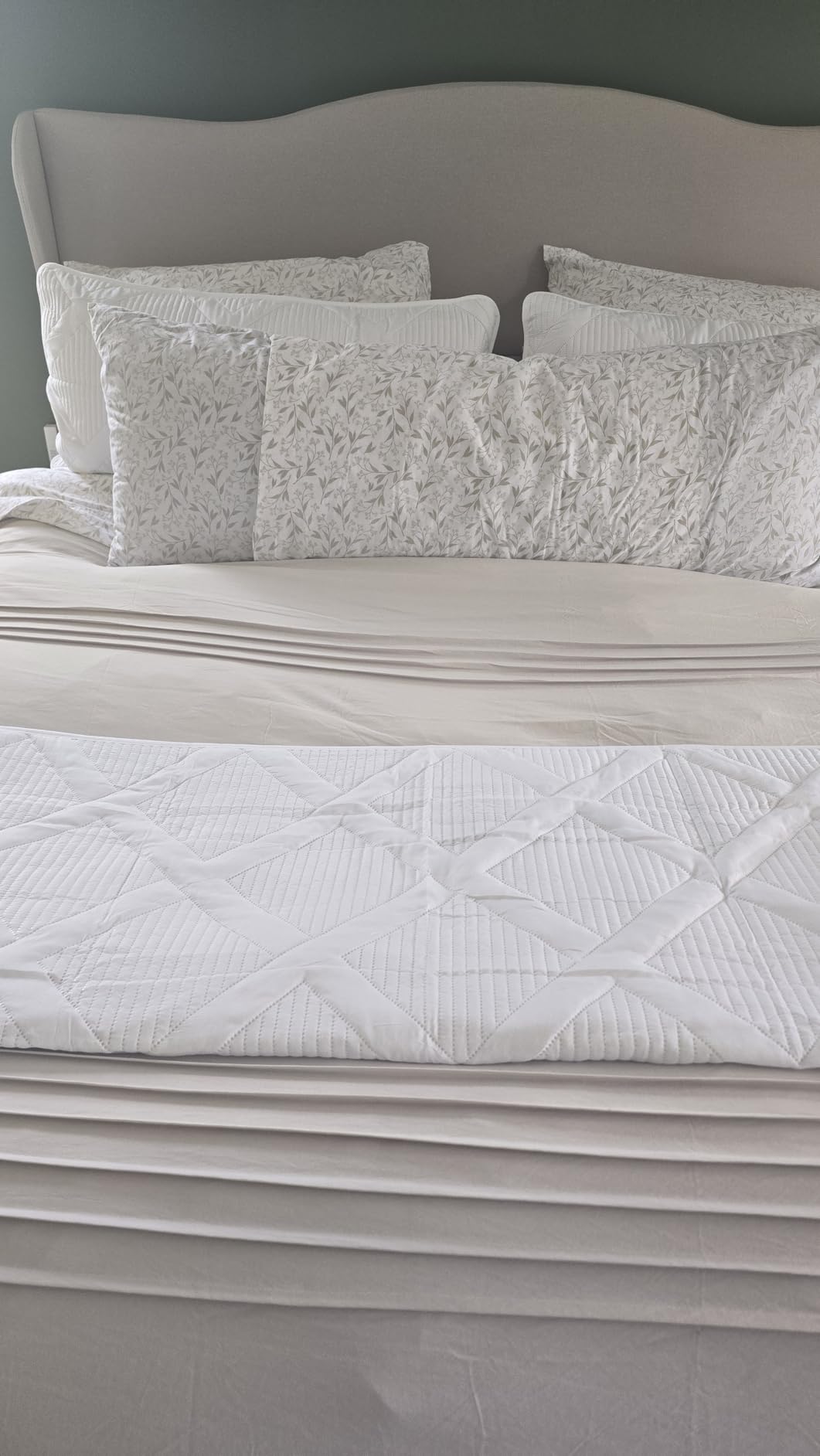RUVANTI 100% Cotton Percale Sheets, Queen Size, Bright White | Cooling Bed Sheets for Hot Sleepers, Deep Pocket 16