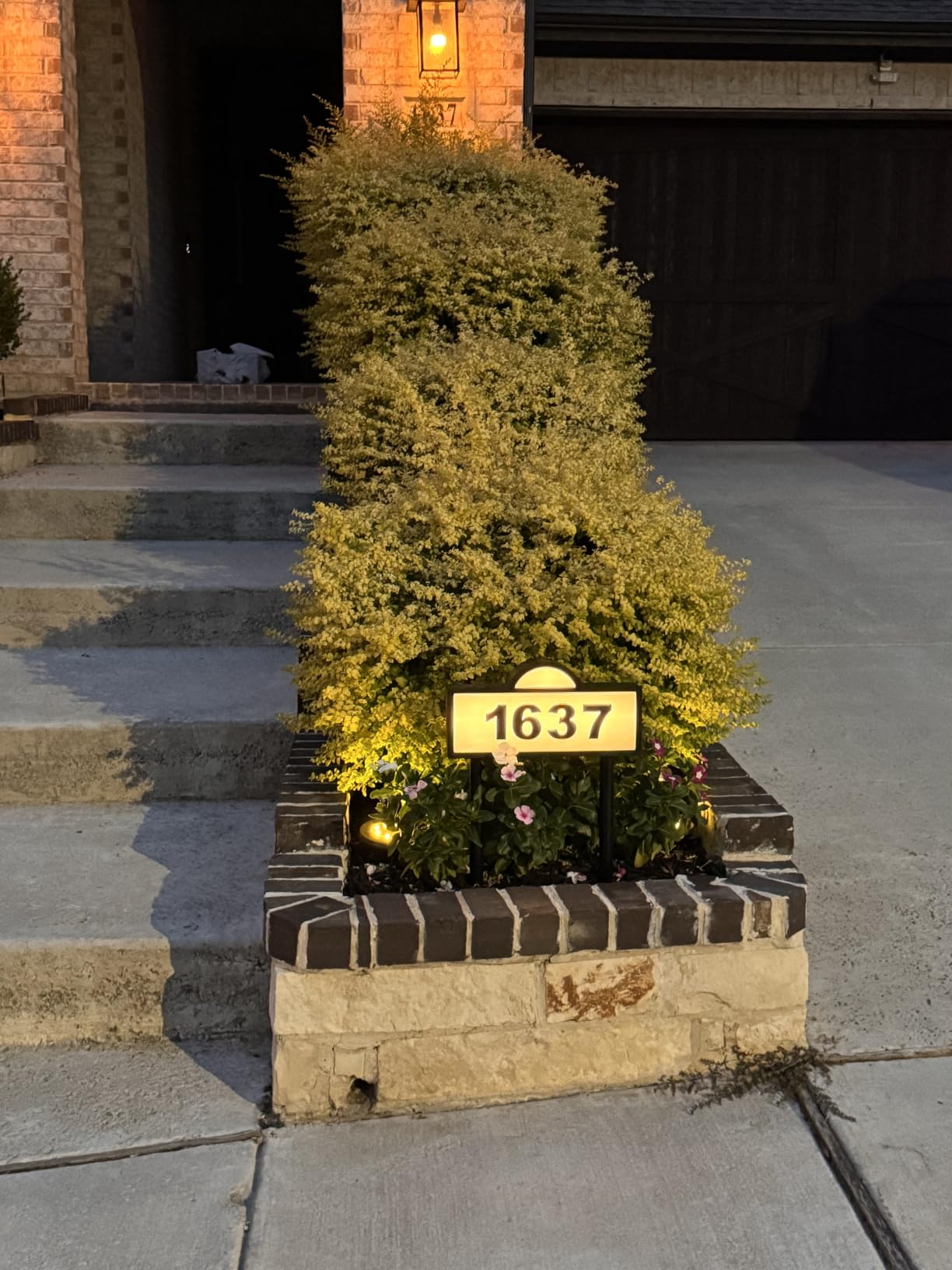 Solar Address Signs for Yard, Solar Powered Address Sign with Warm White & Cold White, IP65 Waterproof Solar House Numbers for Outside, LED Illuminated Plaques Wall Mounted & In Ground customer photo 2