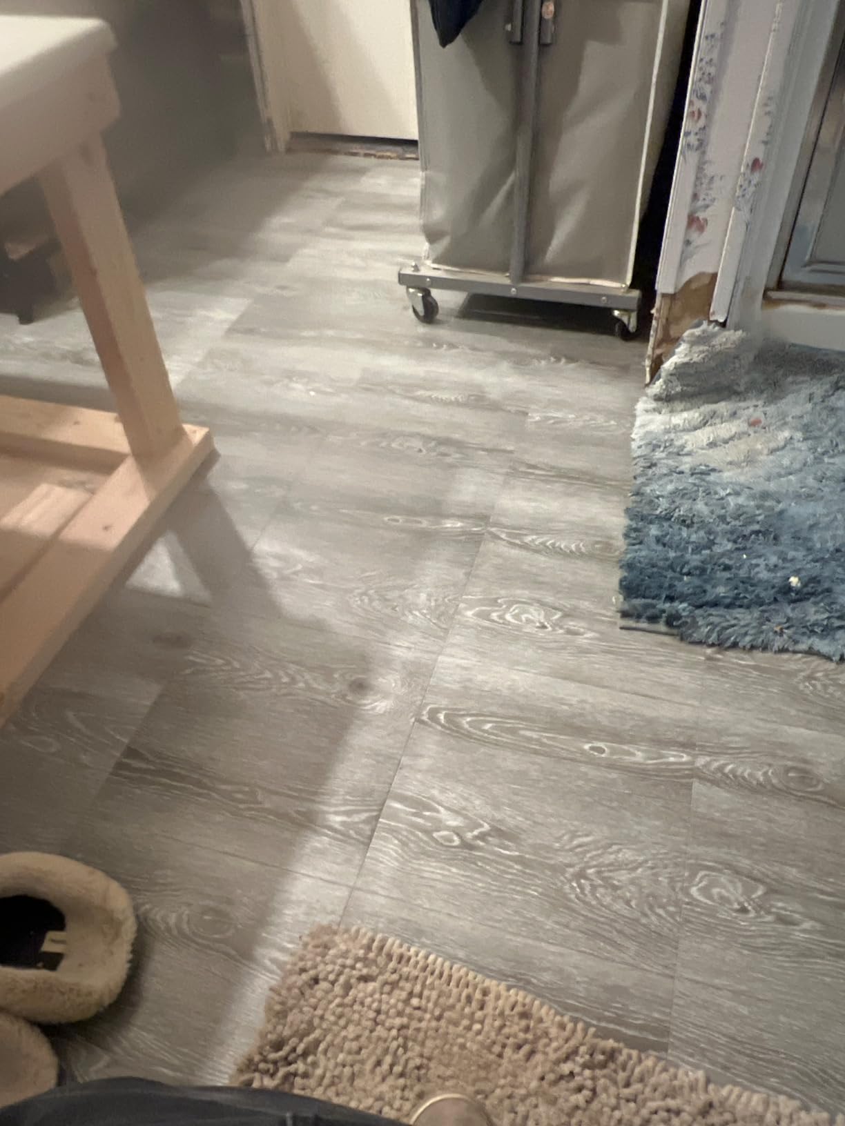 AKOLAFE 40 Sheet Vinyl Flooring 12 x 12 Peel and Stick Floor Tile Waterproof Clearance Vinyl Floor Tiles Wood Grey Self Adhesive Floor Tiles Sticky Laminate Flooring for Bathroom Kitchen Basement RV customer photo 2