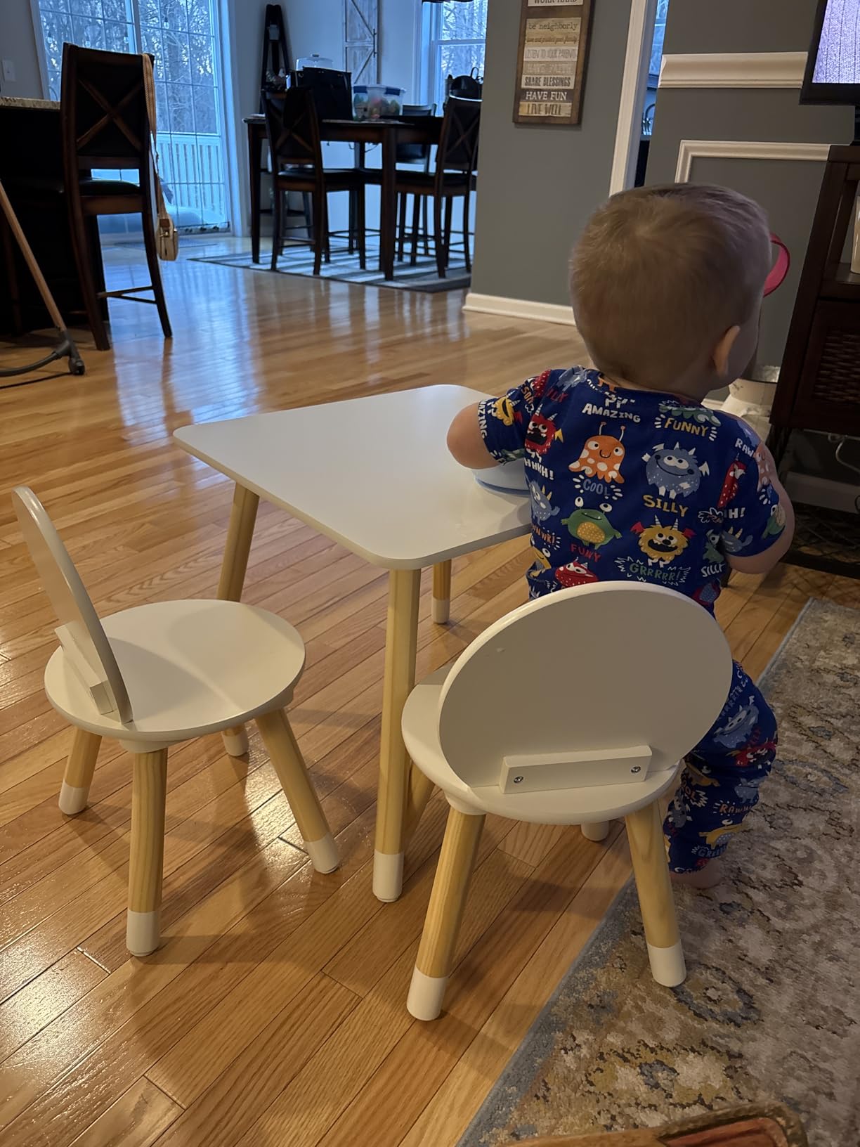 VEVOR Kids Table and Chairs, Toddler Table and Chair Set, Children Wooden Multi-Activity Table for Play, Art, Craft, Reading, Learning, Eating, 1 Table and 2 Chairs customer photo 2