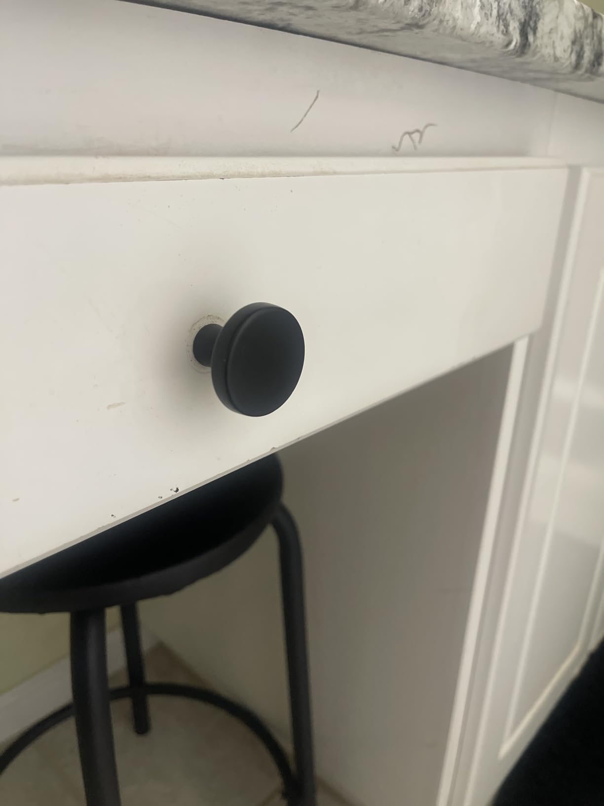 JOY DECOR Matte Black Solid Kitchen Cabinet Knobs 1-1/4 Inch 5 Pack | Zinc Alloy, Rounded shape, Single Hole, Screws Included, Simple Drawer Handles, Cabinet Hardware Pulls, for Dresser Drawers customer photo 1