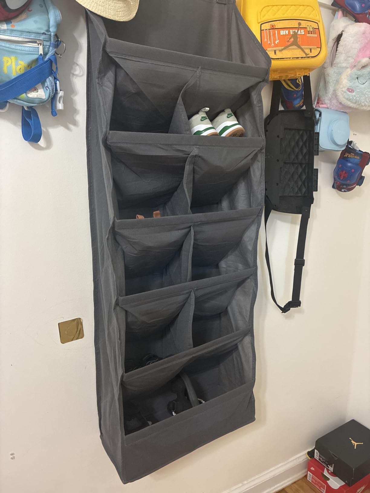 Lifewit 6 Tier Over the Door Shoe Organizer with 11 Large Deep Pockets, Fabric Hanging Shoes Shelf for Closet, Dorm Storage, Fit Up to 12 Pair Shoe Rack Holder for Sneakers, Boots, Gray customer photo 1