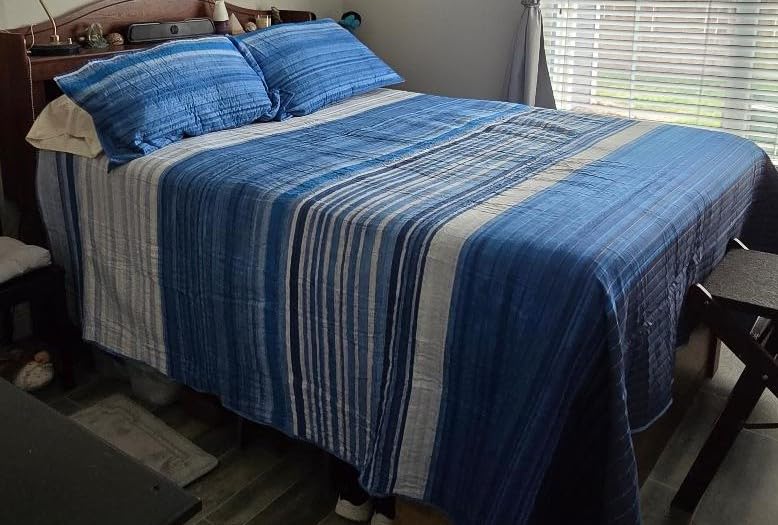 KAKIJUMN Striped Full/Queen Quilt Bedding Set, Soft Bedspread, Light Blue, Lightweight Yet Warm, Classic Striped Print, Modern Chic Style, Sturdy Quilted Thin Comforter, Versatile All Season Bedding customer photo 2