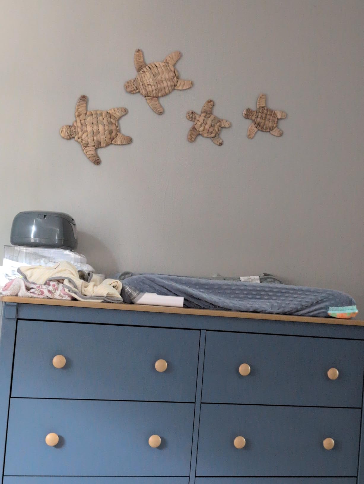 Threehoney 3 Pcs Sea Turtle Beach Decor Handmade Wicker Turtle Wall Decor | 3 Size Sea Life Hanging Wall Art Coastal Nautical Sculpture Table Decoration for Boho Bathroom Indoor Outdoor Ornament customer photo 1