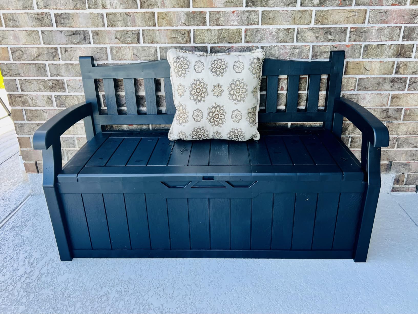 Greesum 80 Gallon Storage Bench Outdoor Deck Box with Armrest, Black | Patio Furniture,Lockable, Waterproof and UV Resistant, Suitable for Garden, Pool customer photo 1