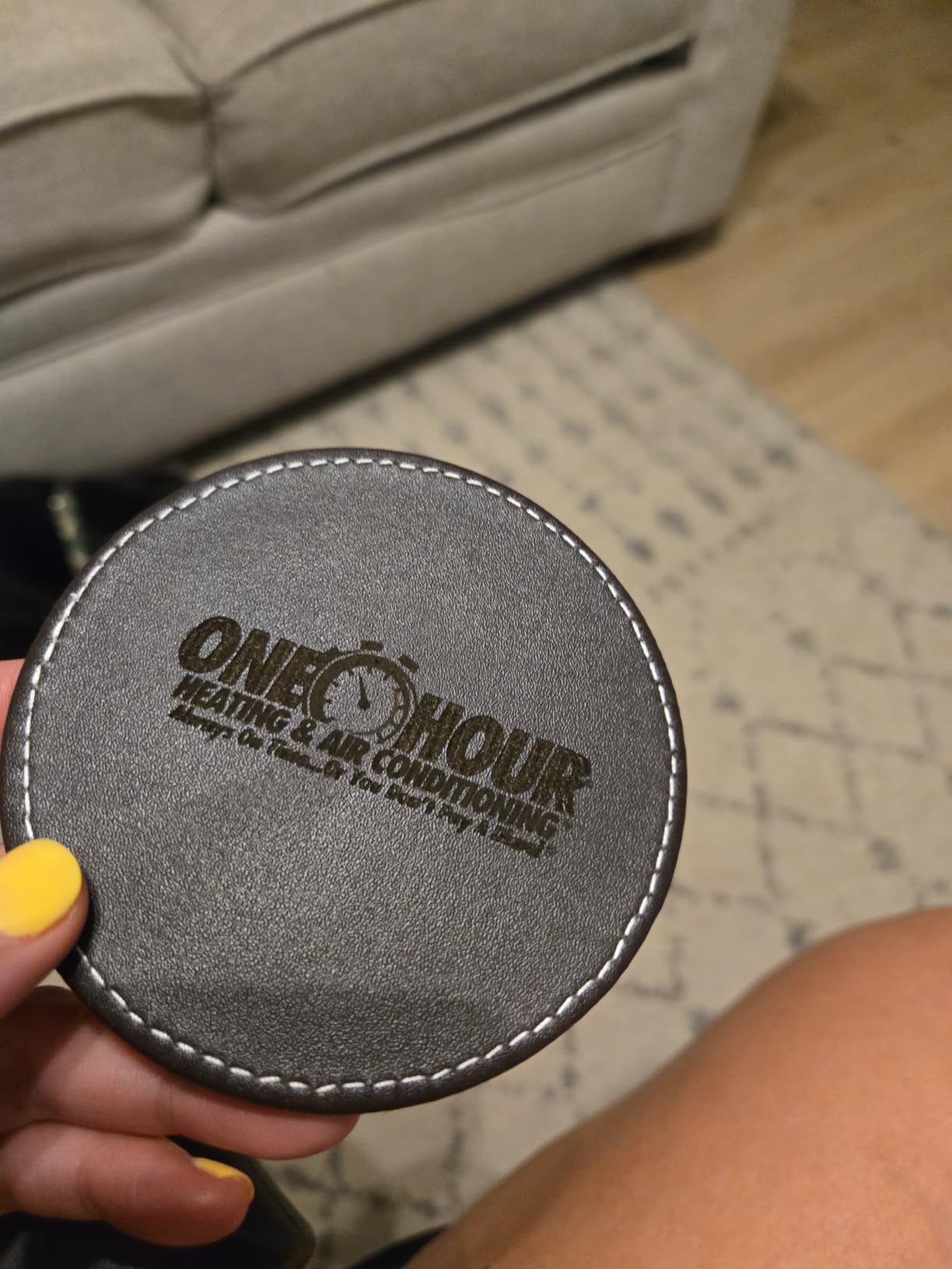 Set of 6 Round Leather Coasters for Drinks with Holder, 4