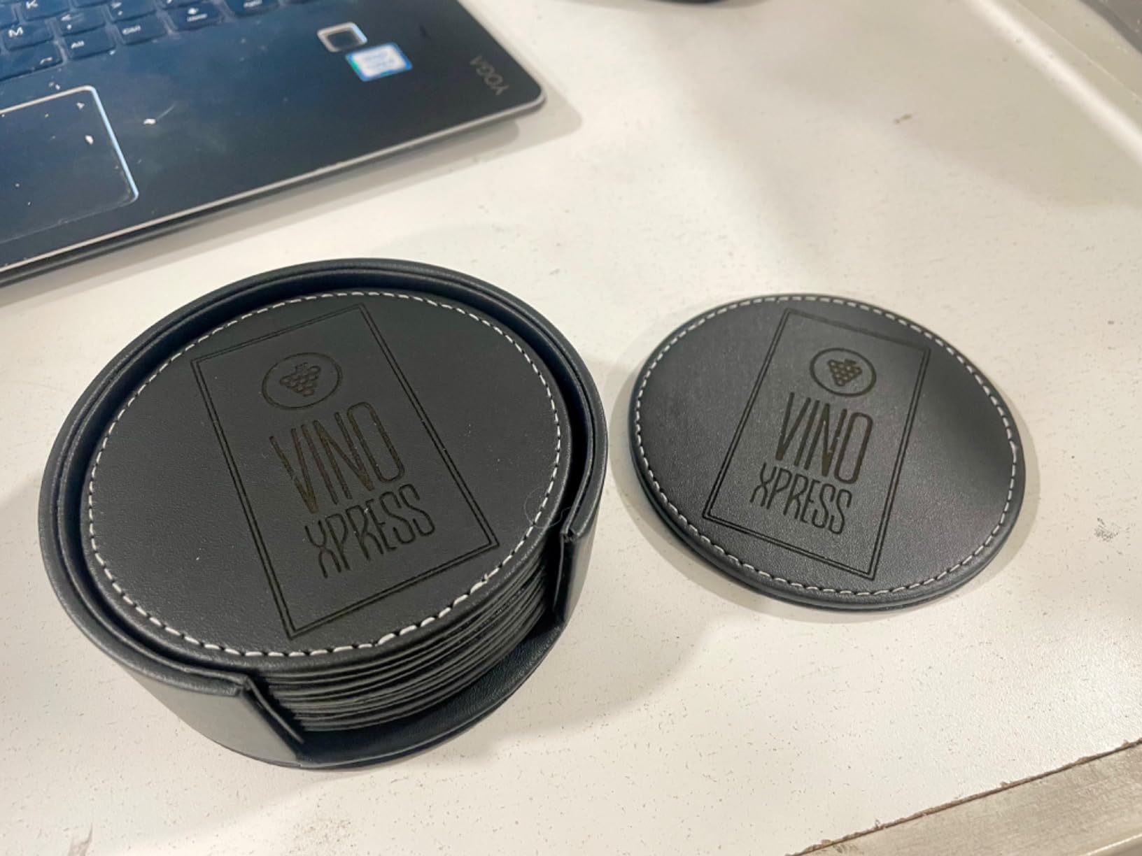 Set of 6 Round Leather Coasters for Drinks with Holder, 4