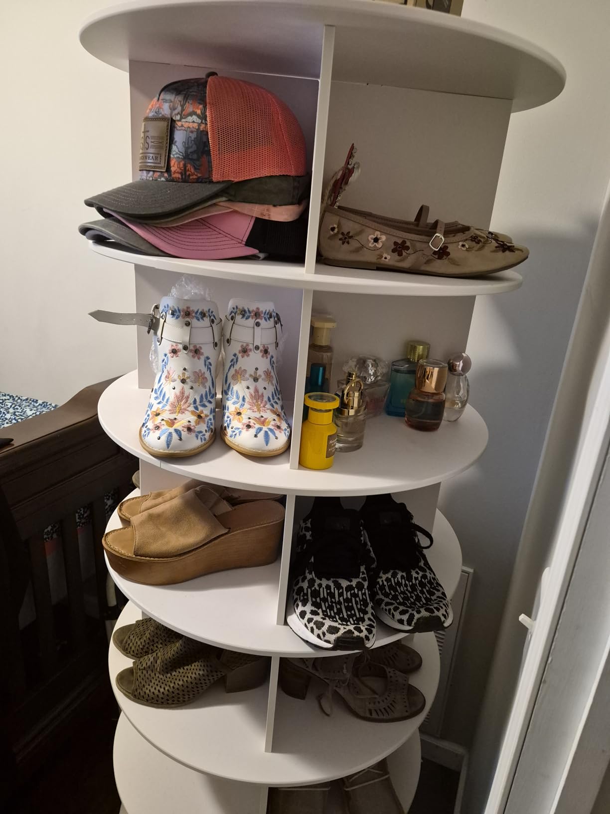 SpaceAid Spinning Shoe Rack with Wheels, 7 Tier Rotating Organizer Shoe Tower Lazy Susan with Thick Bottom, 360 Display Revolving Storage Shelf, Round Circular Rotate Organization, White customer photo 2