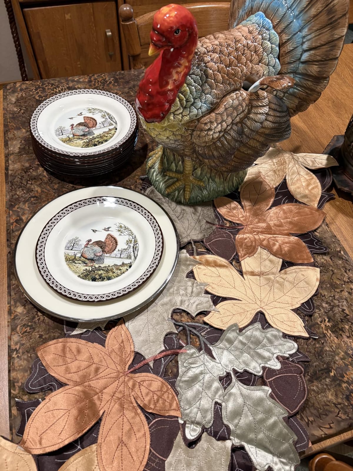 Spode 96oz Turkey-Shaped Soup Tureen, Dolomite Thanksgiving Serveware, Large Table Centerpiece, Decorative Serving Bowl with Lid, Holiday Soup Bowl, For Thanksgiving Dinner and Festive Meals customer photo 2