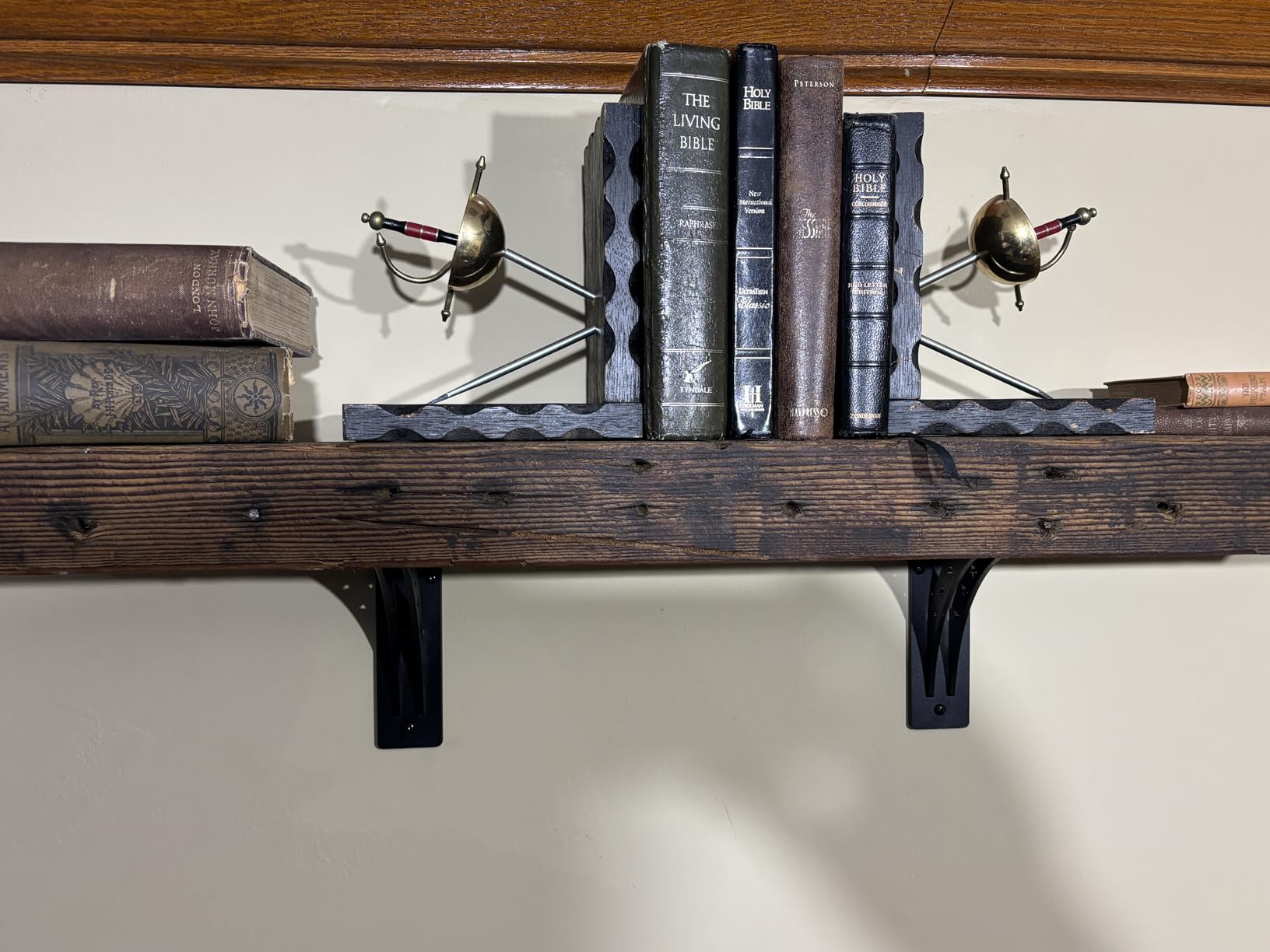 Modern Timber Craft Reclaimed Wood Wall Shelf | Solid Rustic American Barnwood with Floating Shelf Brackets | 2.75