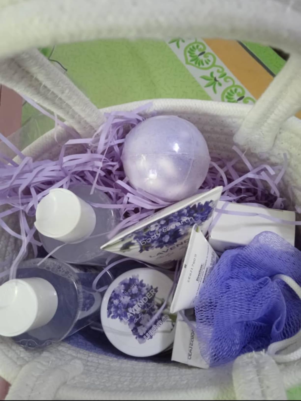 BODY & EARTH Spa Gift Baskets for Women 11pcs Lavender Gift Sets with Bubble Bath, Shower Gel, Body Lotion, Mom Birthday Gifts, Spa Kit, Purple Gift for Her, Christmas gifts customer photo 2