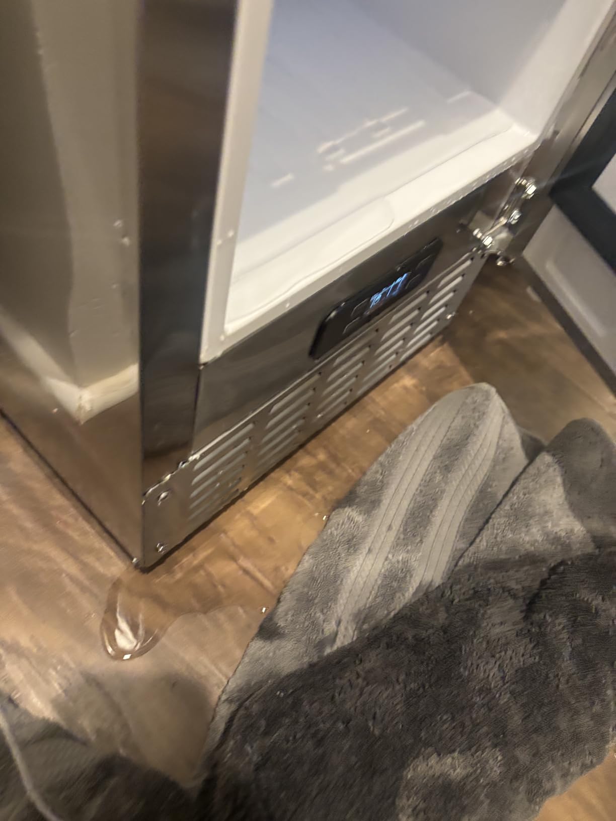 EUHOMY Under Counter Nugget Ice Maker Machine, 70Lbs/Day, Built-in Freestanding Ice Maker with Double Ice Baskets, Self-Cleaning & 24H Timer Ice Machine, for Home Use (Silver) customer photo 2