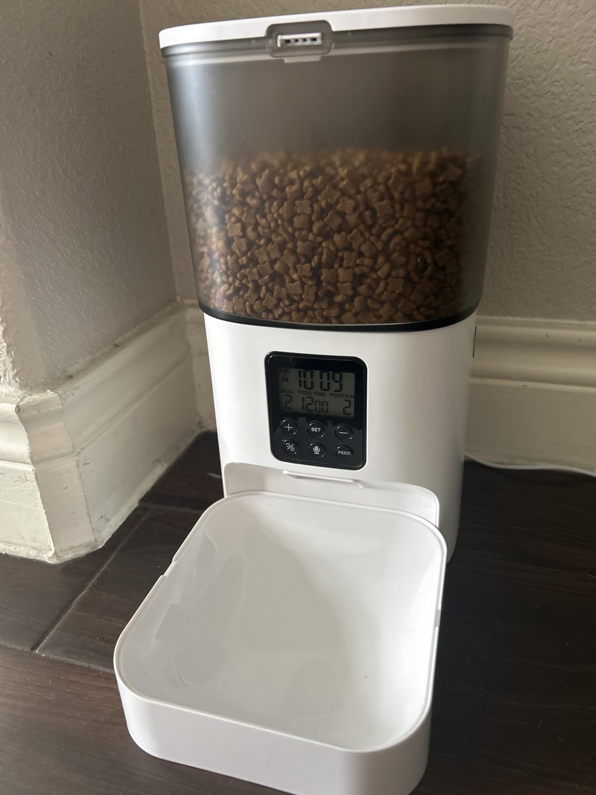 ANDOLL HOME Automatic Cat Feeder, 4L Cat Food Dispenser with 10s Voice Recorder, Pet Feeder up to 8 Meals per Day, Timed Dog Feeder with Dry Food Sealed Ring customer photo 1