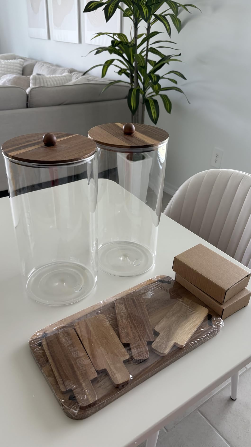 FavorFlavor 2pcs 1.5 Gallon Glass Drink Dispenser with Wood Stand | 6L large Capacity, Beverage Dispenser with Stainless Steel Spigot, Ideal for Lemonade/Juice/Sun Tea/Party Drinks customer photo 2