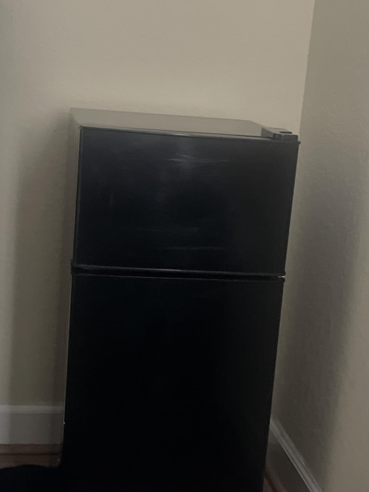 DEMULLER 45L Mini Fridge with Freezer & Double Door Small Size Tiny Refrigerator with 7 Temperature Control Knob Only Suitable for One Person Use Black customer photo 2