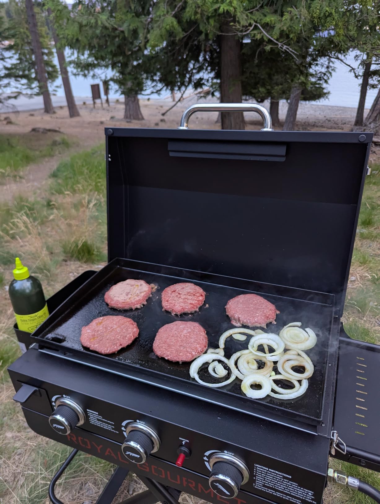 Royal Gourmet PD3001 3-Burner Propane Gas Griddle with Collapsible Stand, 23-Inch Portable Griddle with Side Table, 25,500 BTU customer photo 2
