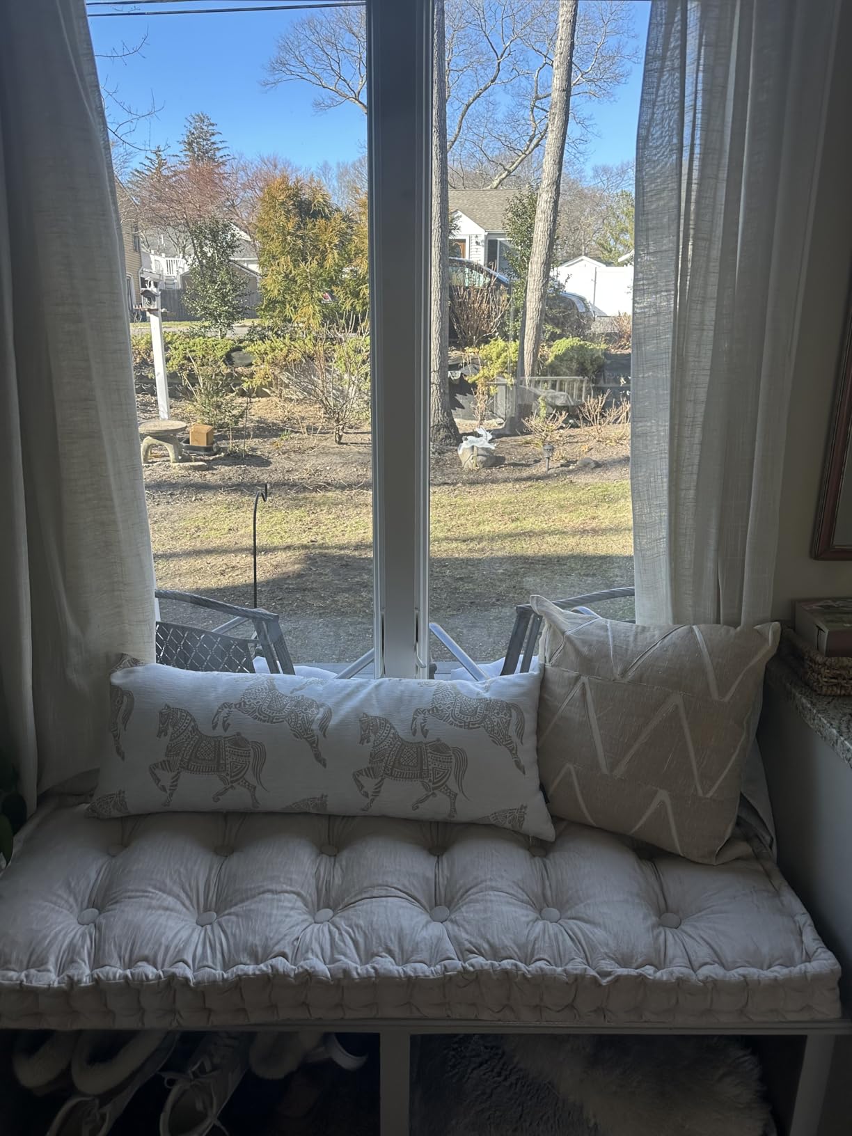 Custom Bench Cushion, Tufted Bench Cushions for Indoor Furniture, Window Seat Cushions Indoor, Velvet Bay Window Cushion, French Floor Cushions with Handle, 4 Inch Thick, 30+ Colors customer photo 1