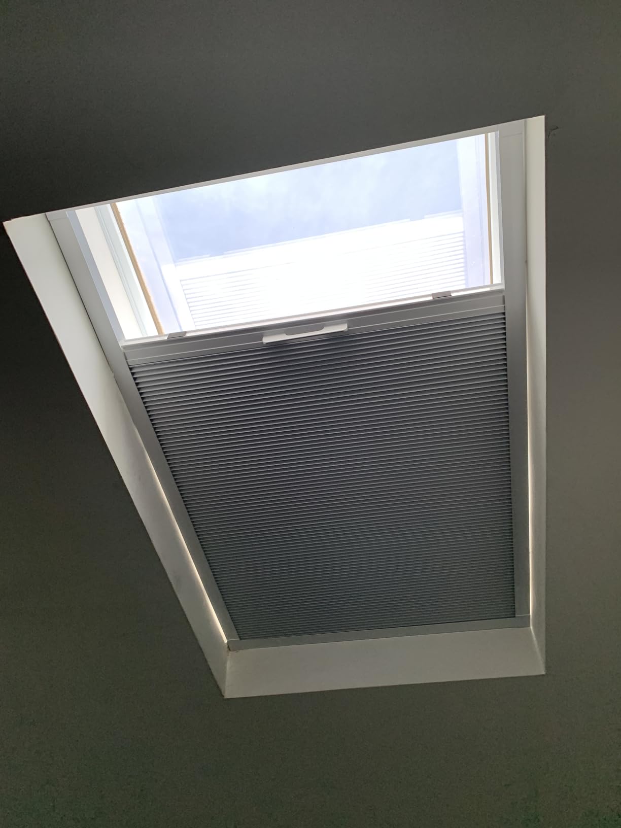 Skylight Blackout Window Blinds & Shades, Cordless Cellular Shades Thermal Insulation Honeycomb Blinds for Roof Inclined Plane Room Windows, Easy to Install - Custom Size (White) customer photo 2