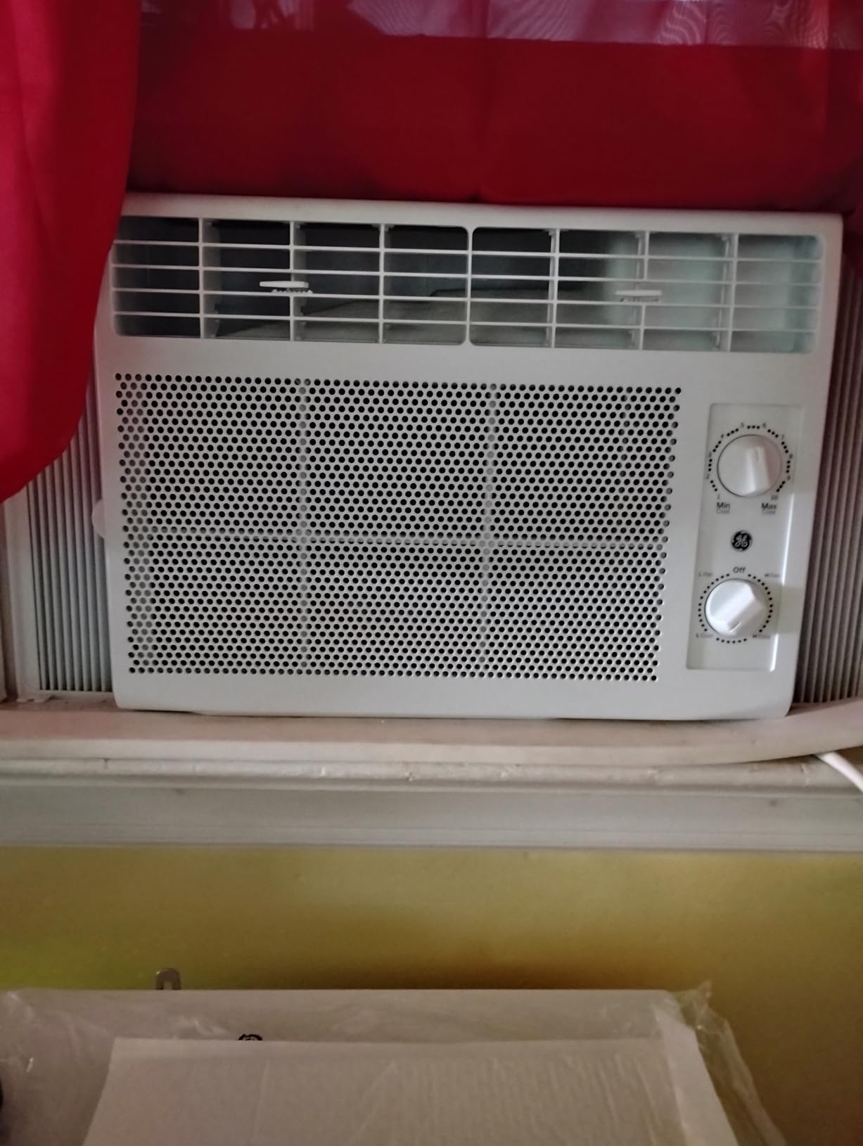 GE Window Air Conditioner 5,000 BTU AC Unit for Small Spaces up to 150 sq ft with Manual Controls & 2 Cooling Modes, Easy Install Kit, White customer photo 2