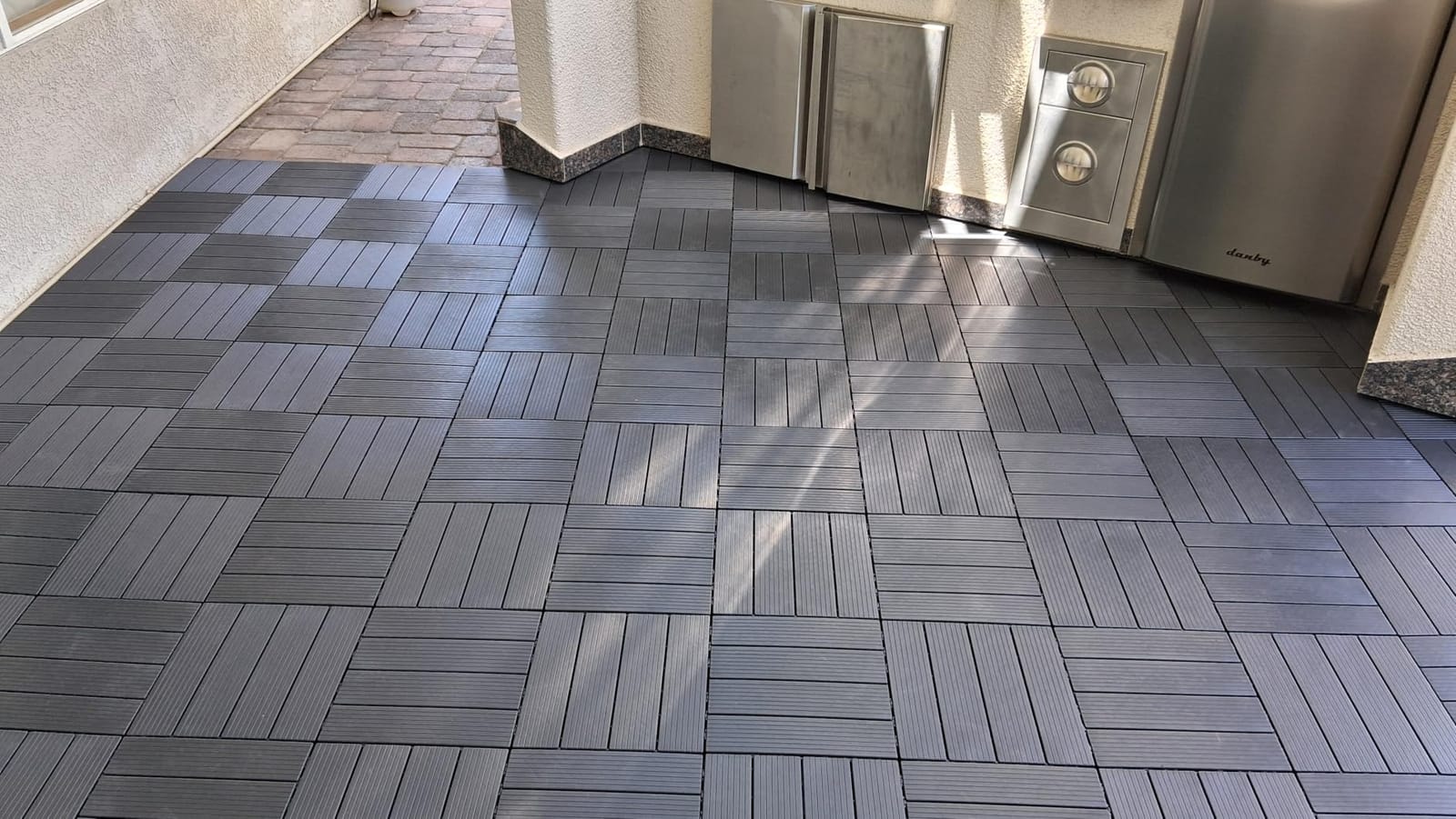 VEVOR 10 sq. ft Plastic Interlocking Deck Tiles, 10 Pack, 12
