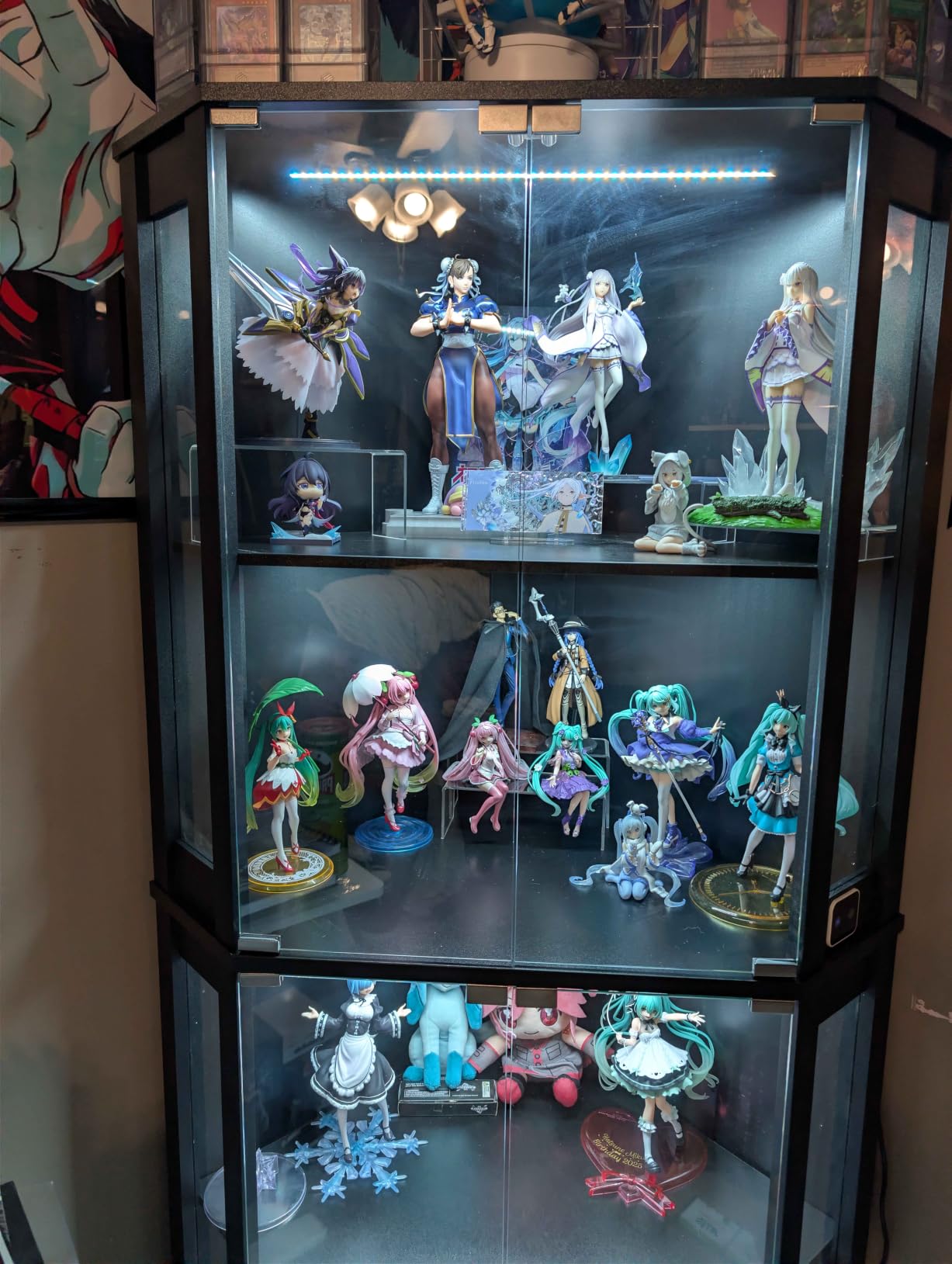 BROTTAR Lighted Corner Display Cabinet with Glass Doors for Collectibles | 65