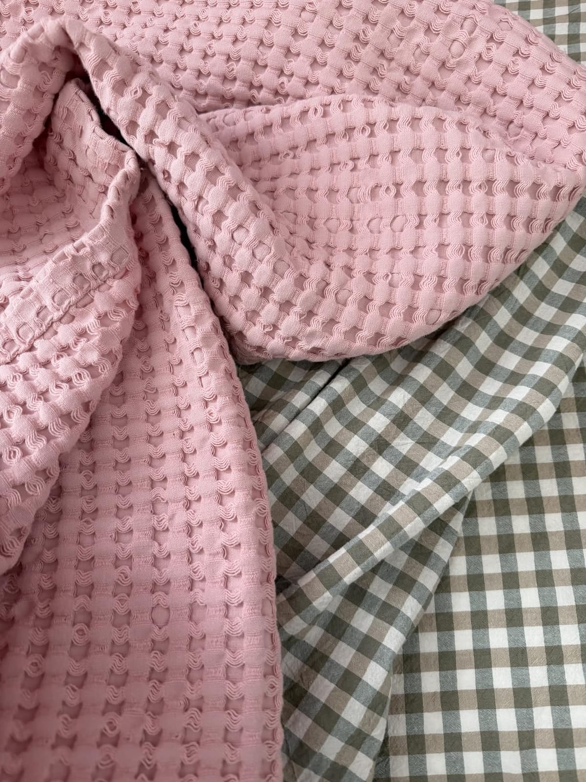 Elegant Comfort Premium 100% Cotton Waffle Blanket - Lightweight Breathable Waffle Weave Bed Blanket - Soft and Warm All Season Blanket for Couch, Sofa and Bed, King Size 90x108 Inches, Sage customer photo 2