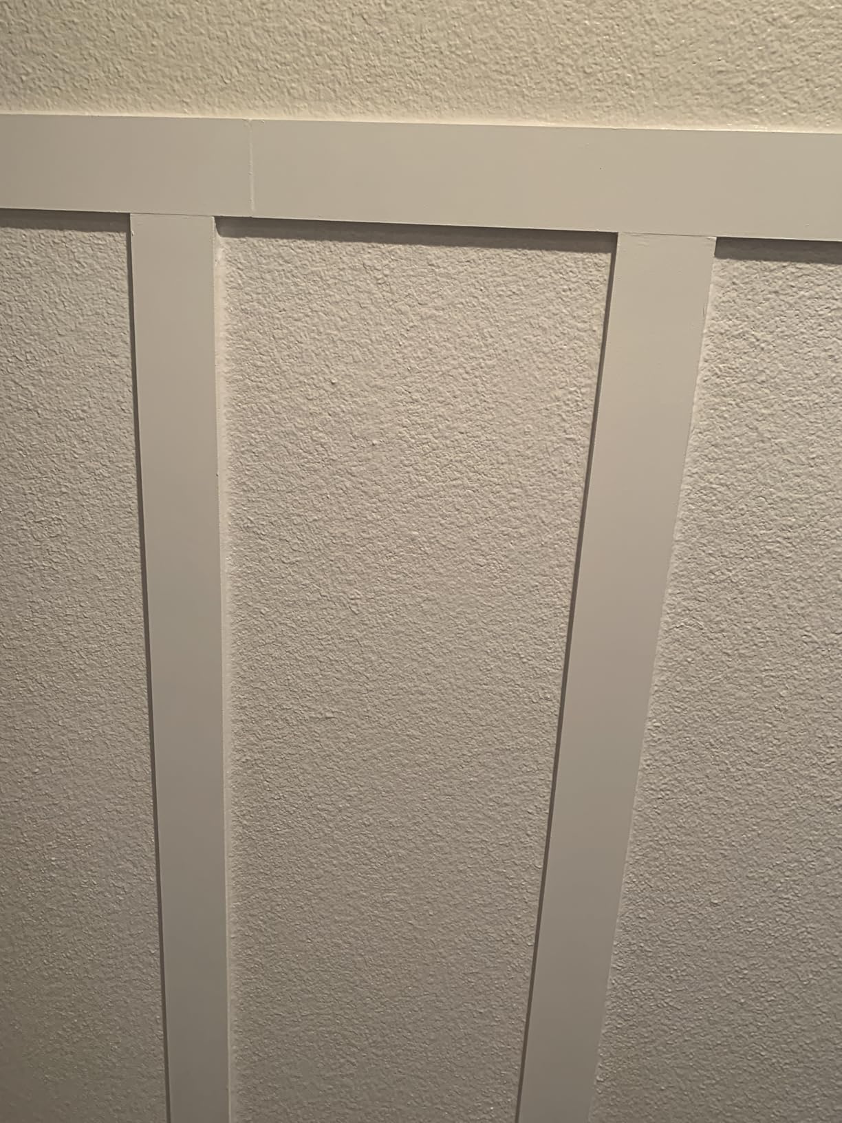 Weysat 1 Set Board and Batten Wall Panel Wainscoting Panel 94.5 X 47.2 Inch | MDF Decorative Paintable Wall Panel, Premade Wall Molding Trim, Accent Kit, for DIY Home Bedroom Living Room Decor customer photo 2