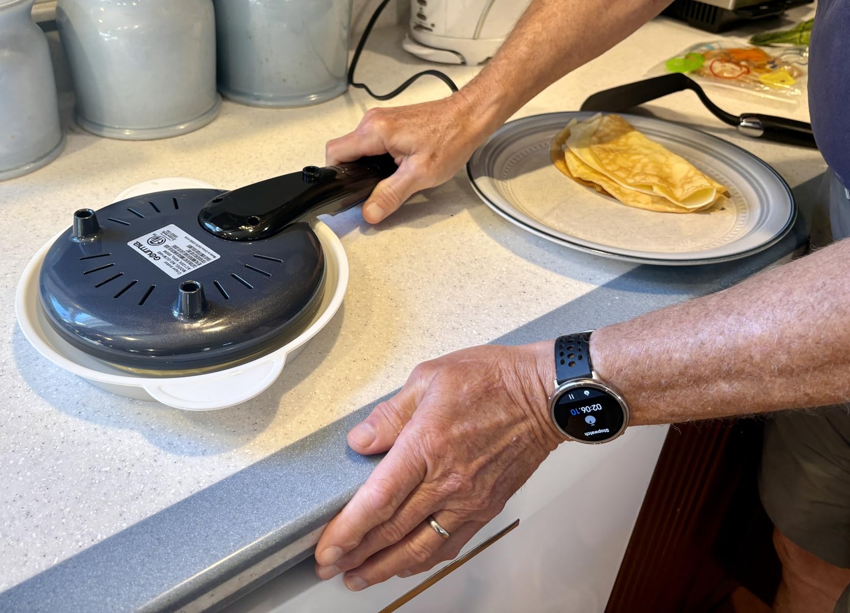 Gourmia Electric Crepe Maker - Dip & Cook Design, 8